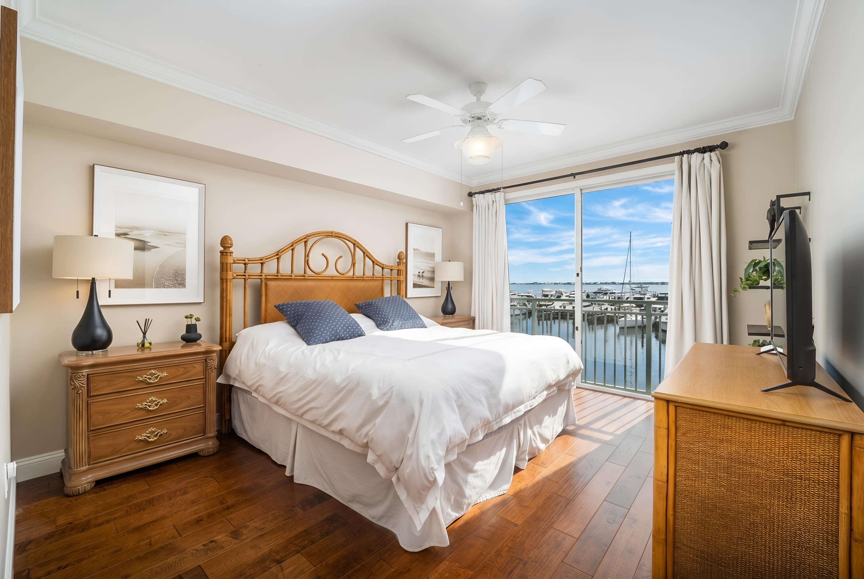 875 NW Flagler #203, Stuart FL 34994