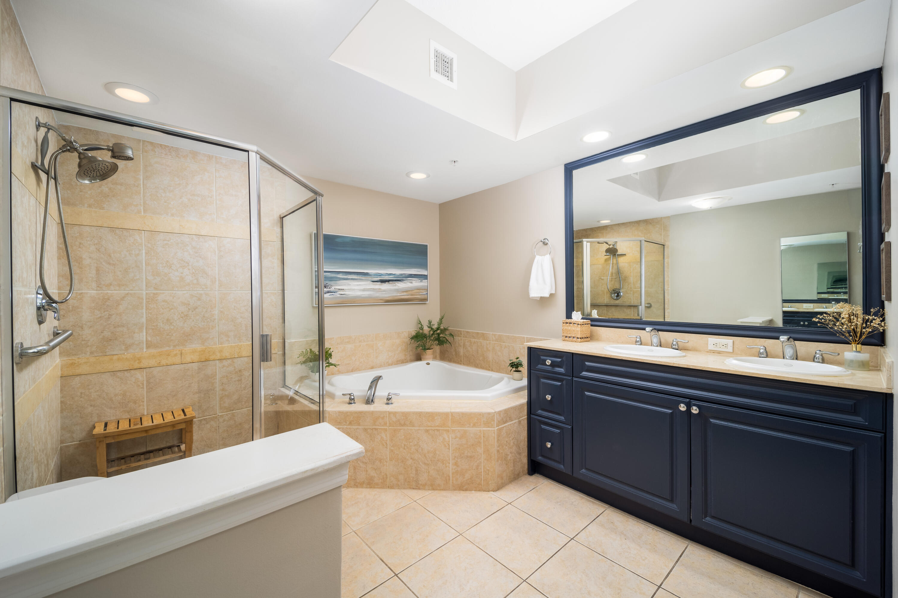 875 NW Flagler #203, Stuart FL 34994