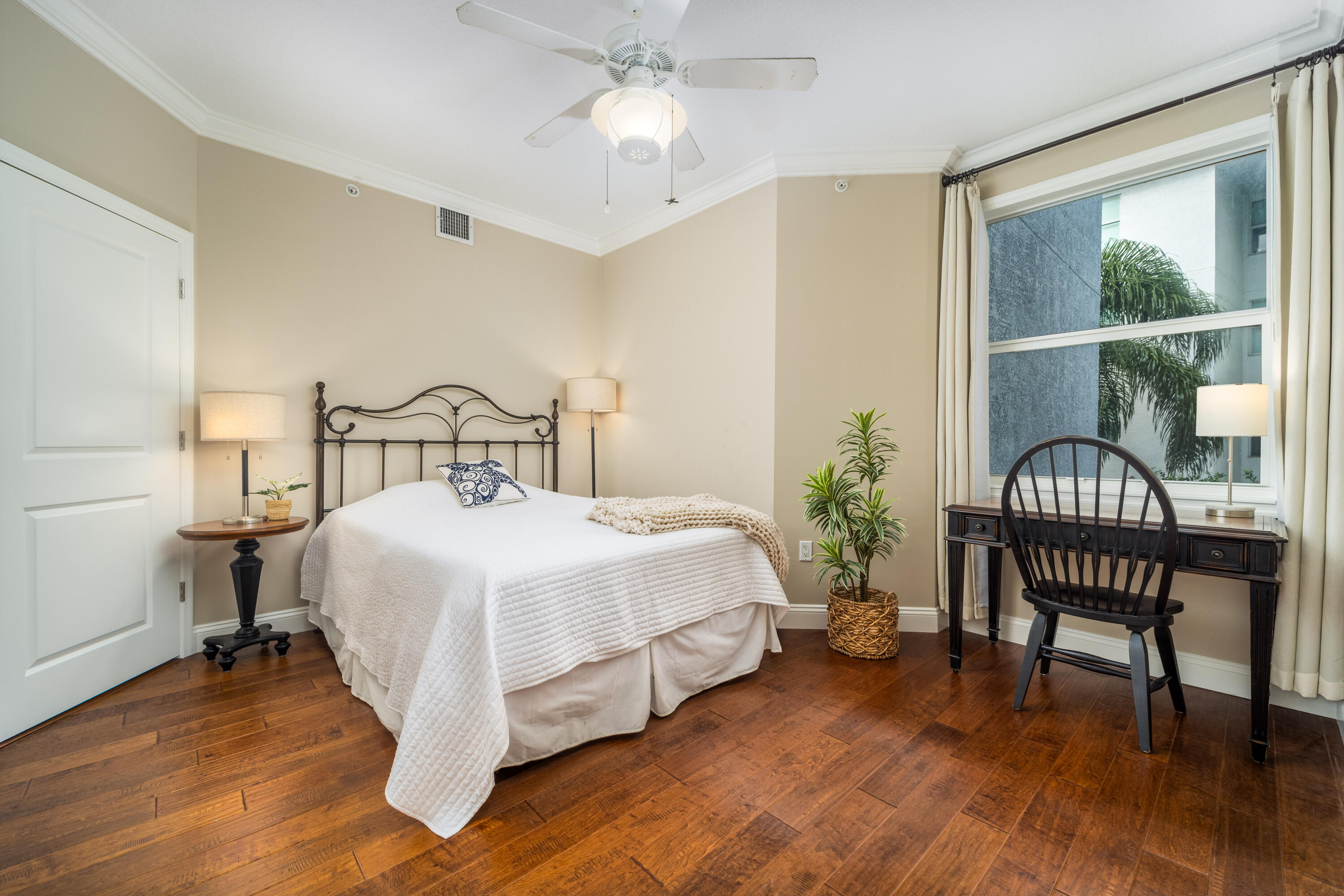 875 NW Flagler #203, Stuart FL 34994