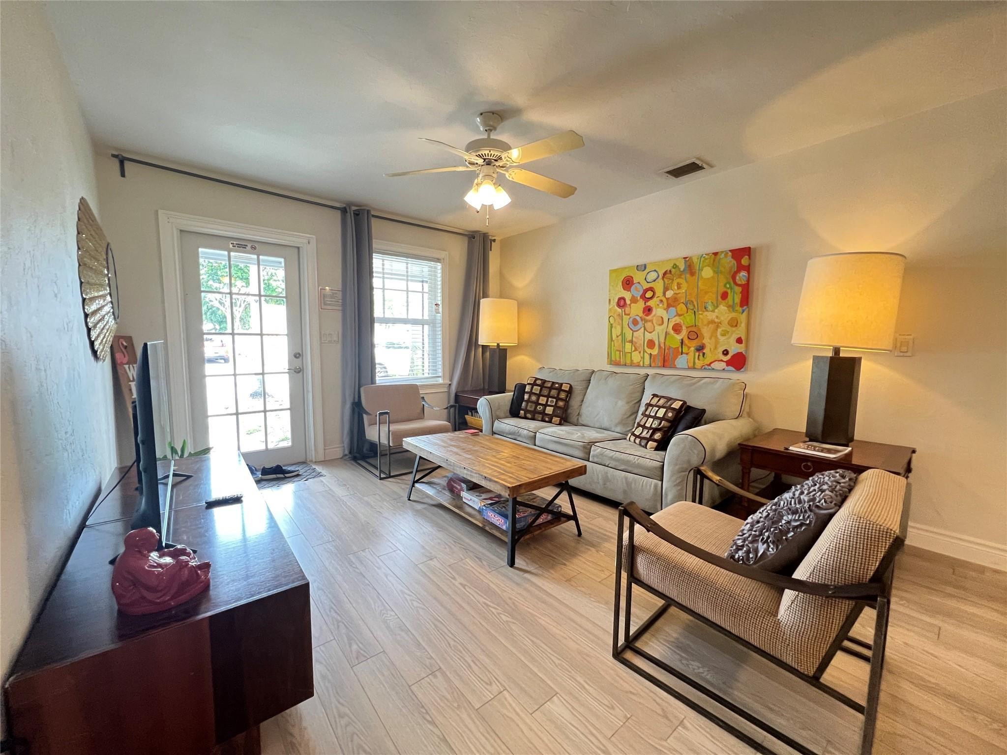 819 SW 9th, Fort Lauderdale FL 33315