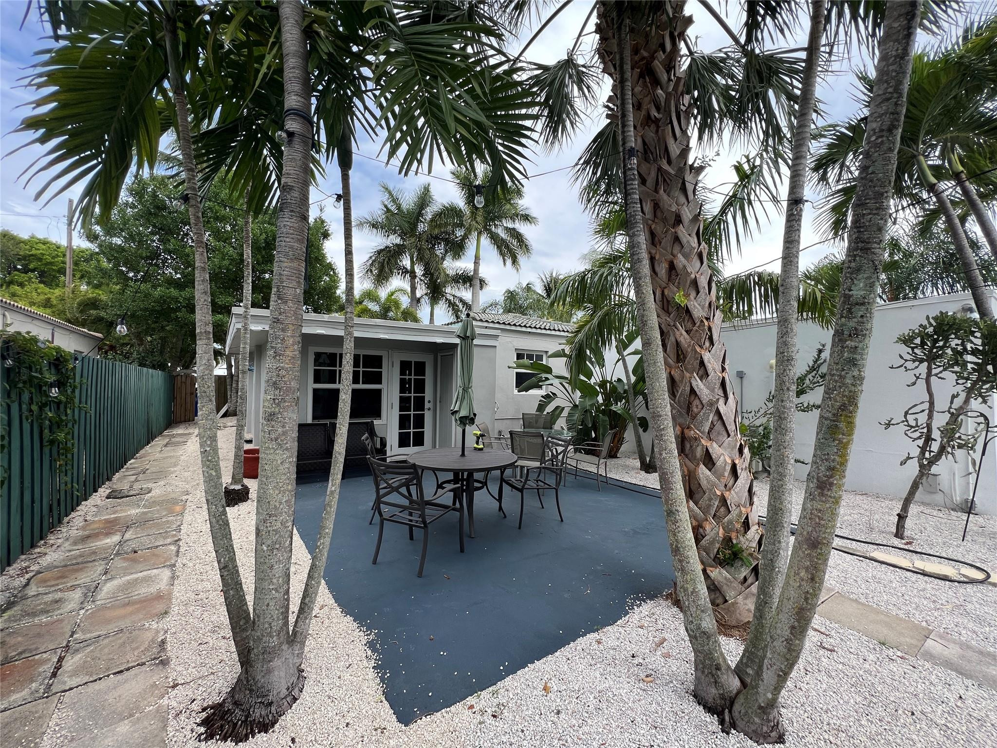 819 SW 9th, Fort Lauderdale FL 33315