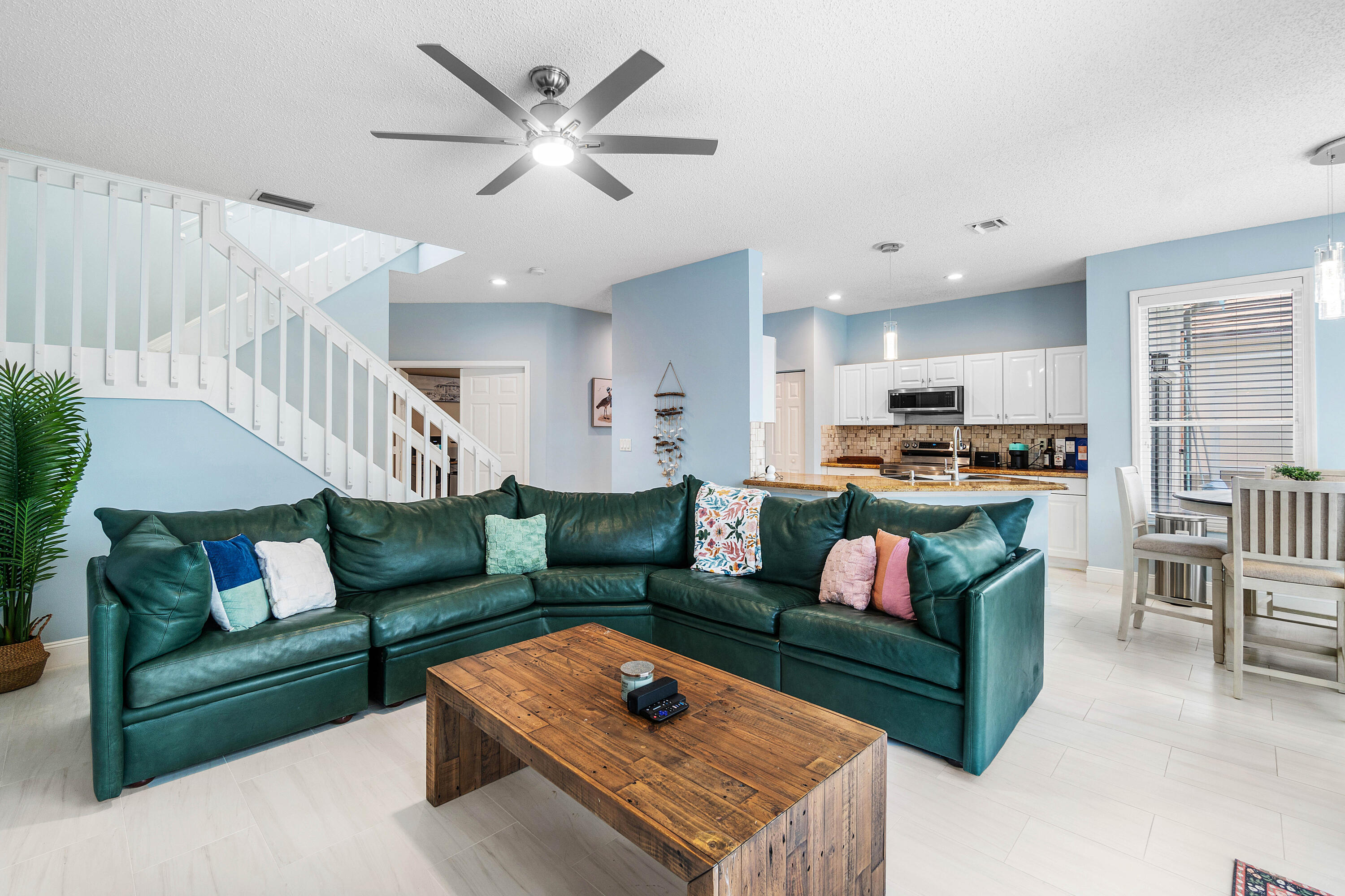 4180 Manor Forest, Boynton Beach FL 33436
