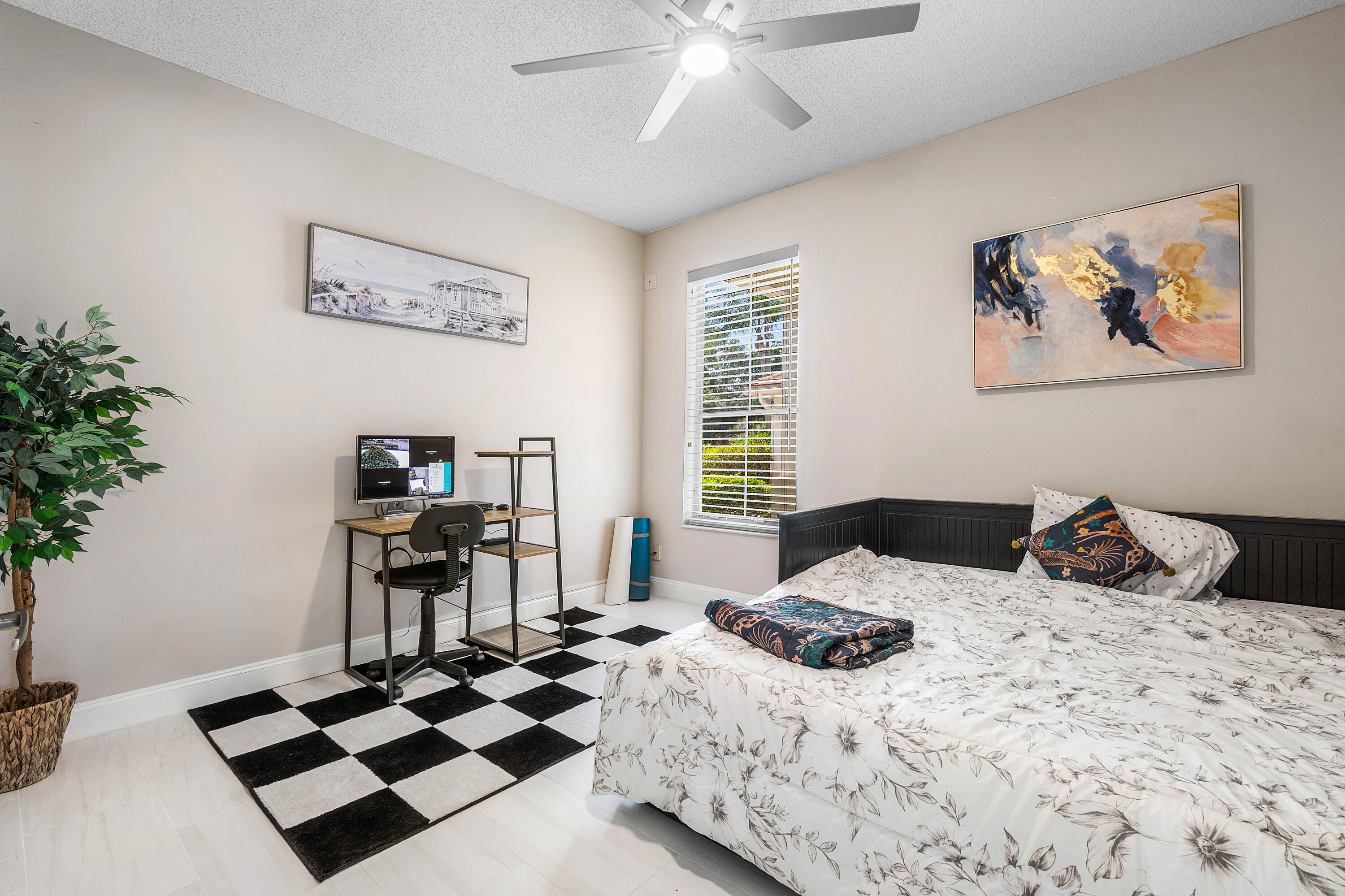 4180 Manor Forest, Boynton Beach FL 33436