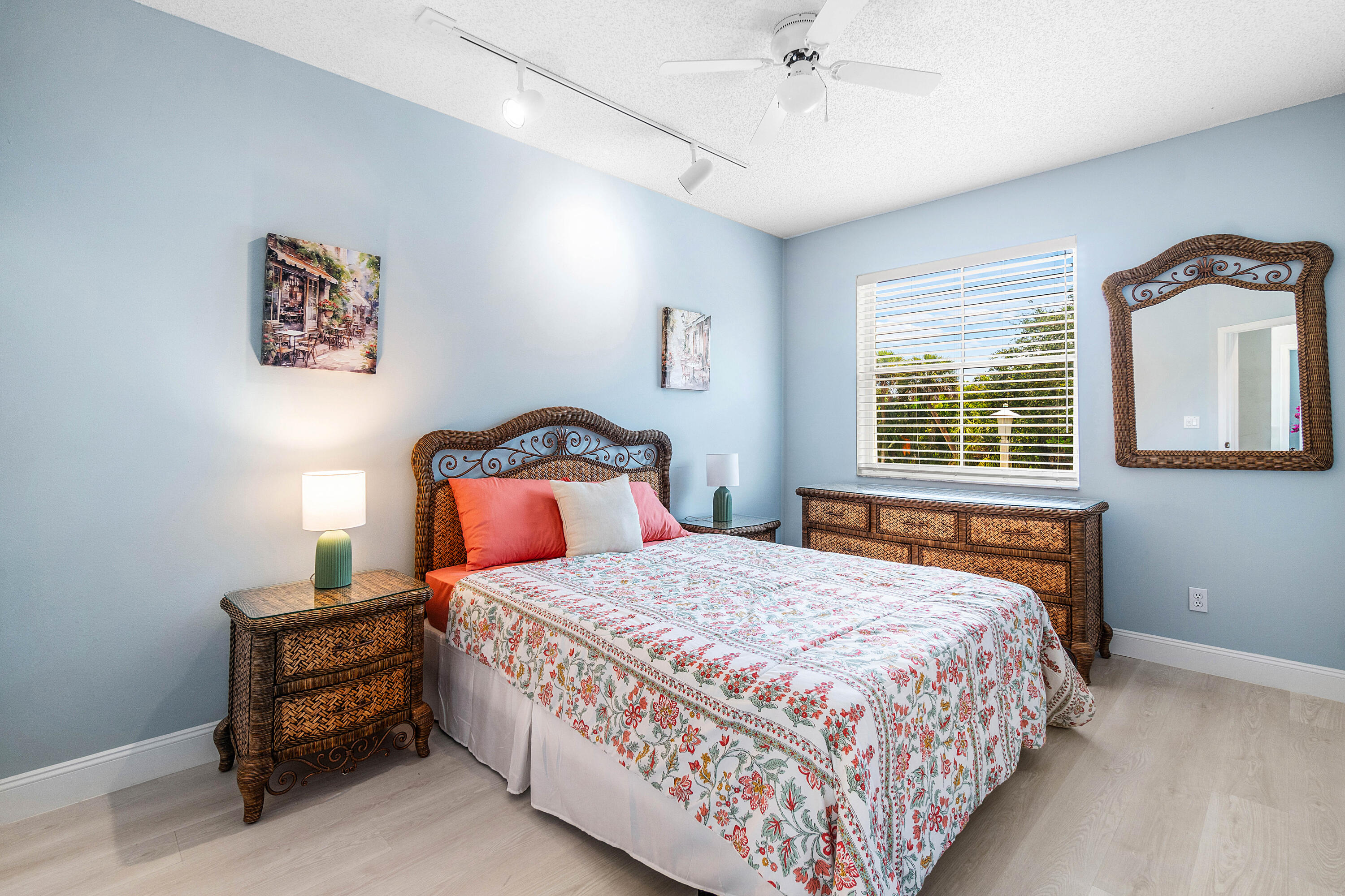 4180 Manor Forest, Boynton Beach FL 33436