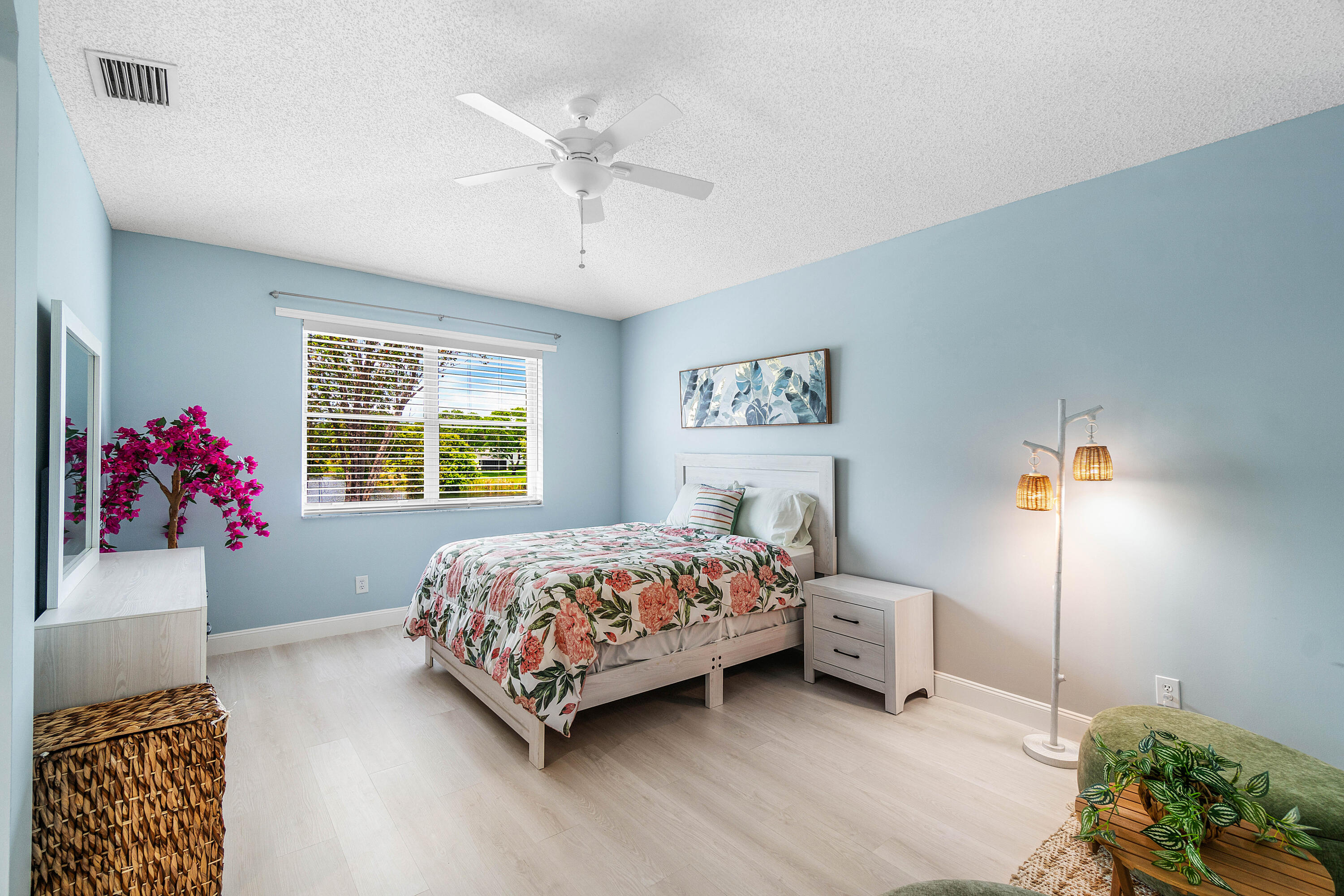 4180 Manor Forest, Boynton Beach FL 33436