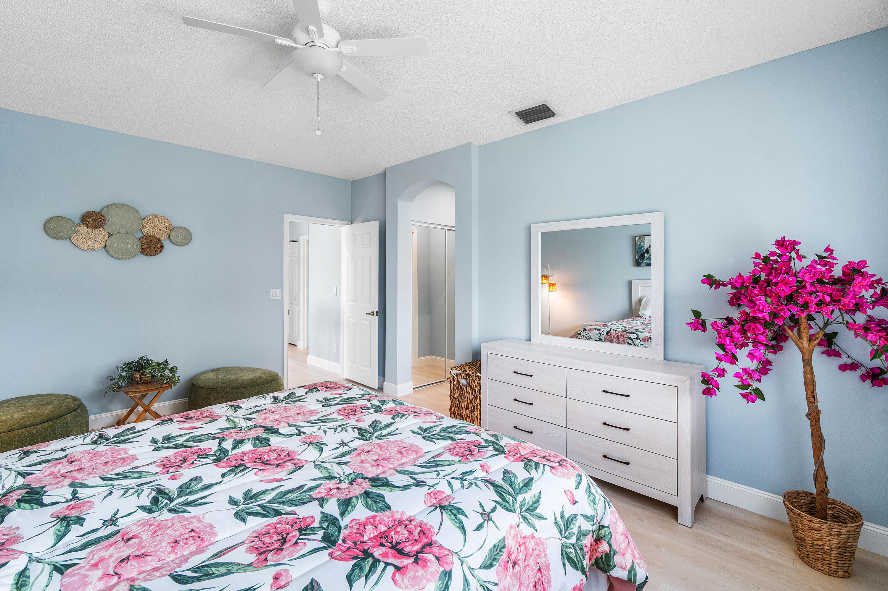 4180 Manor Forest, Boynton Beach FL 33436