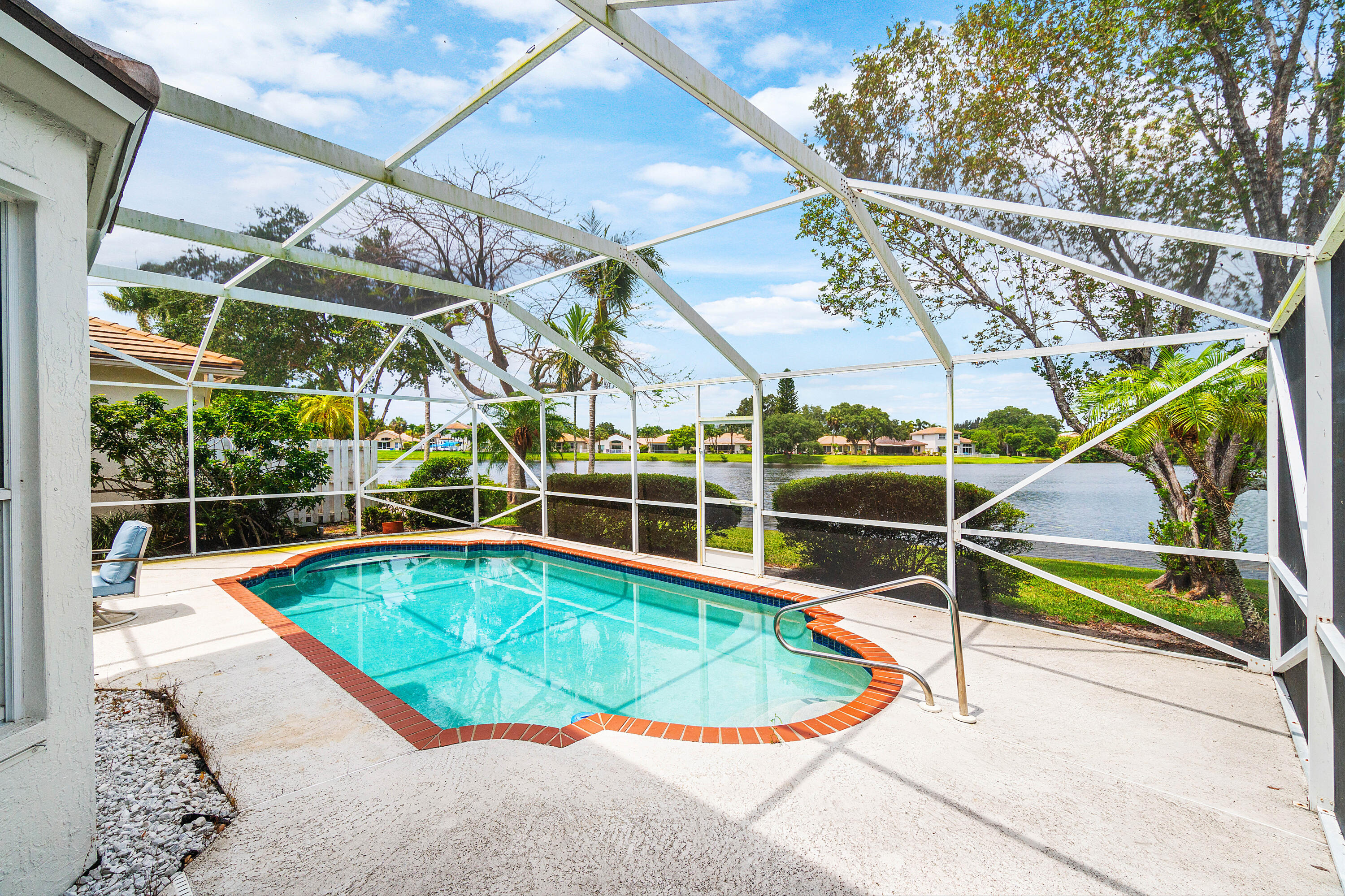 4180 Manor Forest, Boynton Beach FL 33436