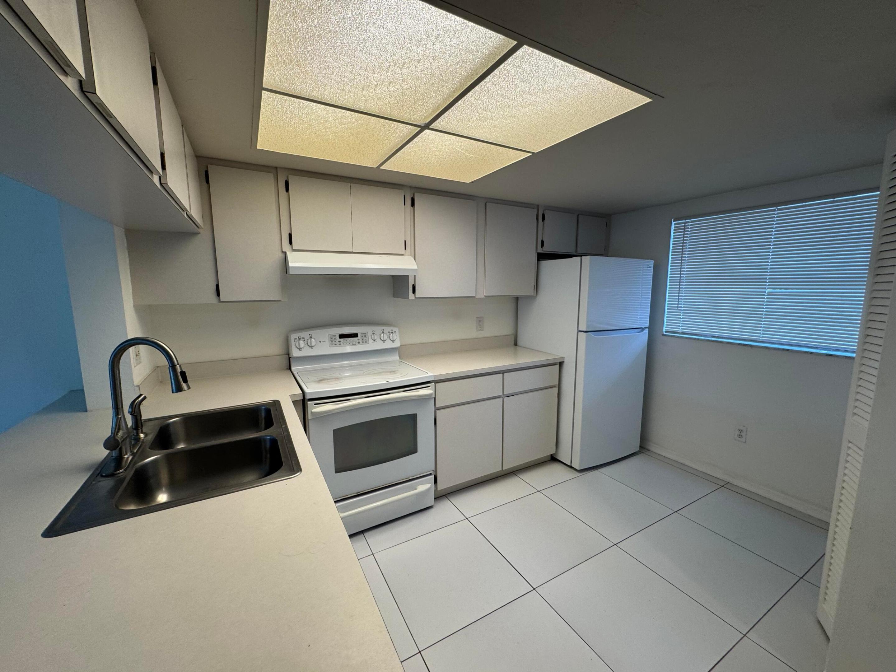 1803 Palm Beach Trace, Royal Palm Beach FL 33411