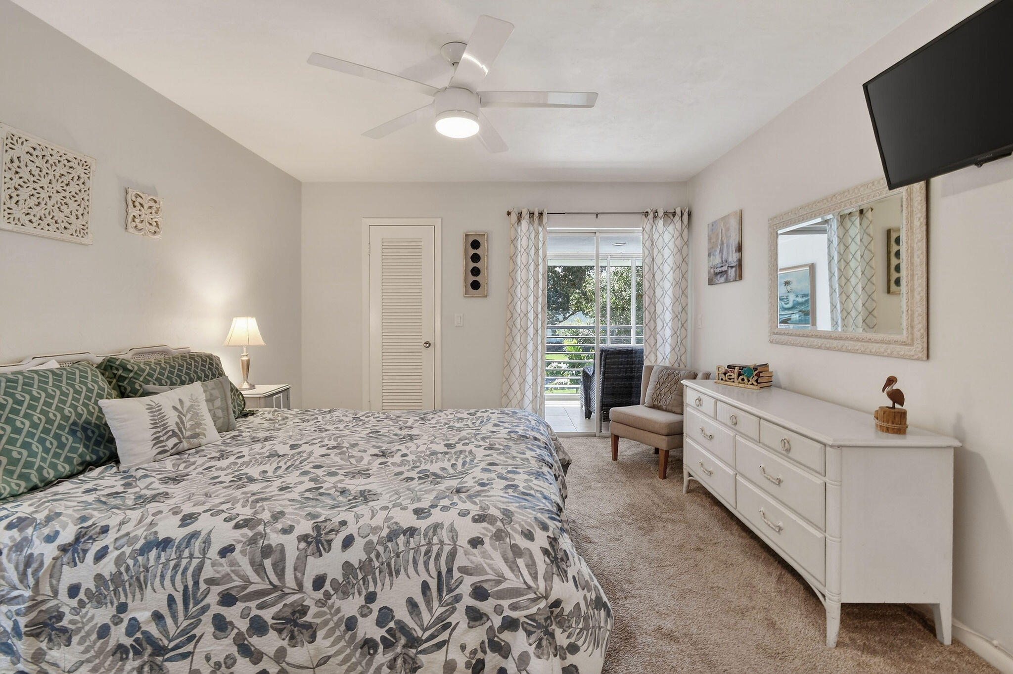 9 Garden #204j, Tequesta FL 33469