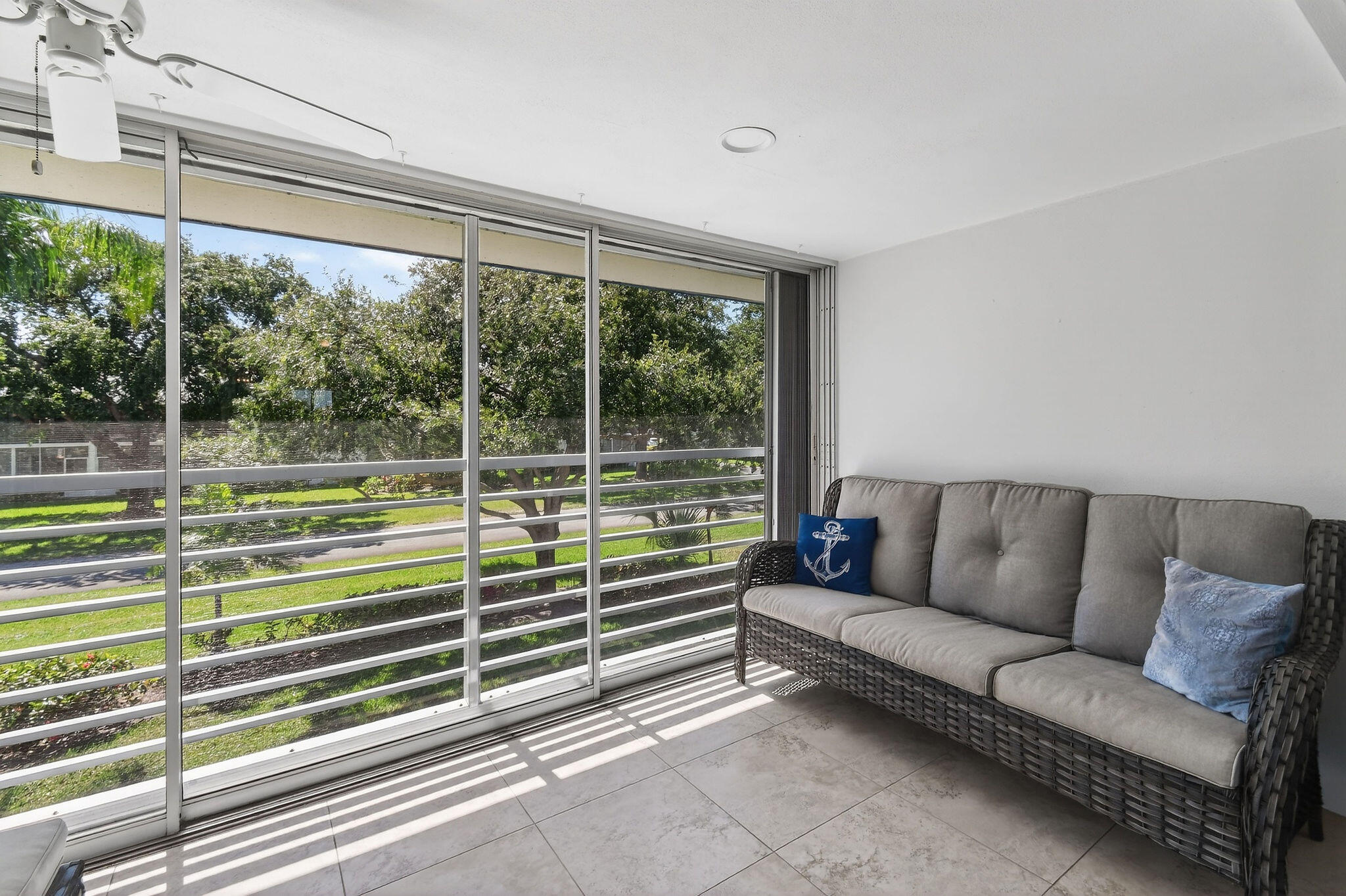 9 Garden #204j, Tequesta FL 33469