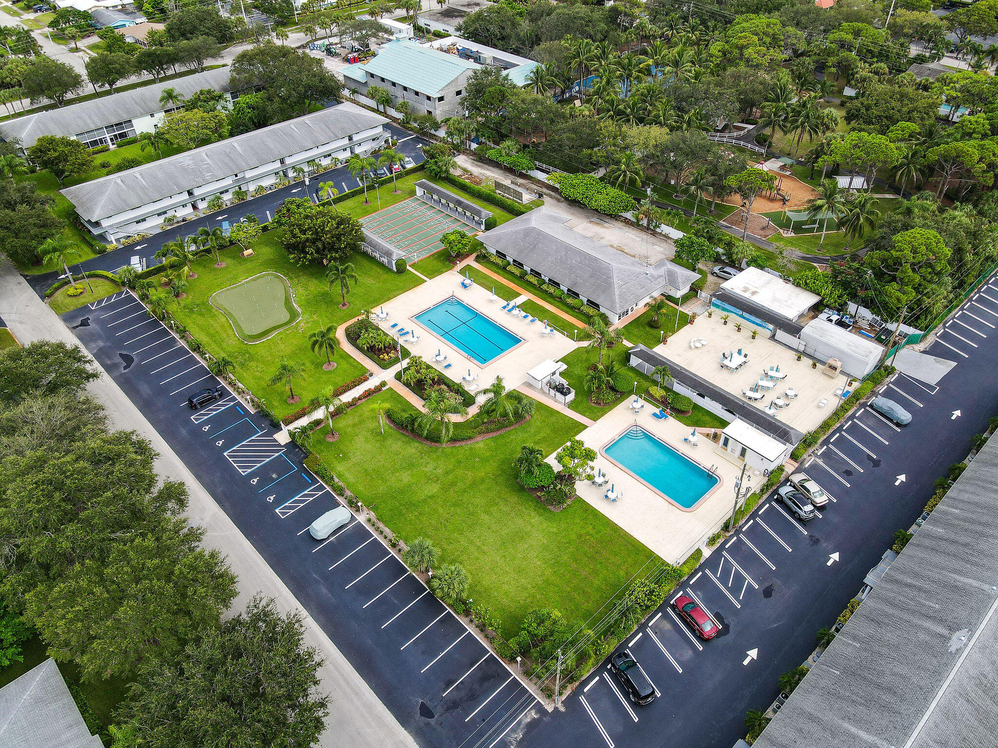 9 Garden #204j, Tequesta FL 33469