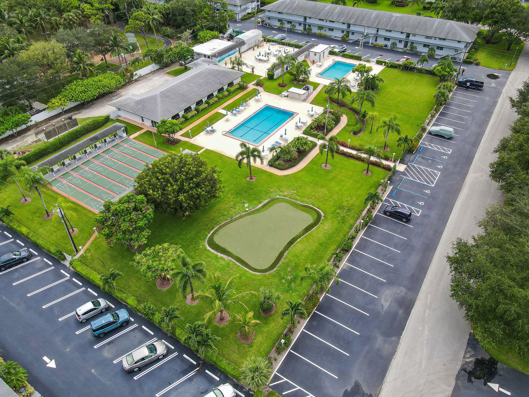9 Garden #204j, Tequesta FL 33469