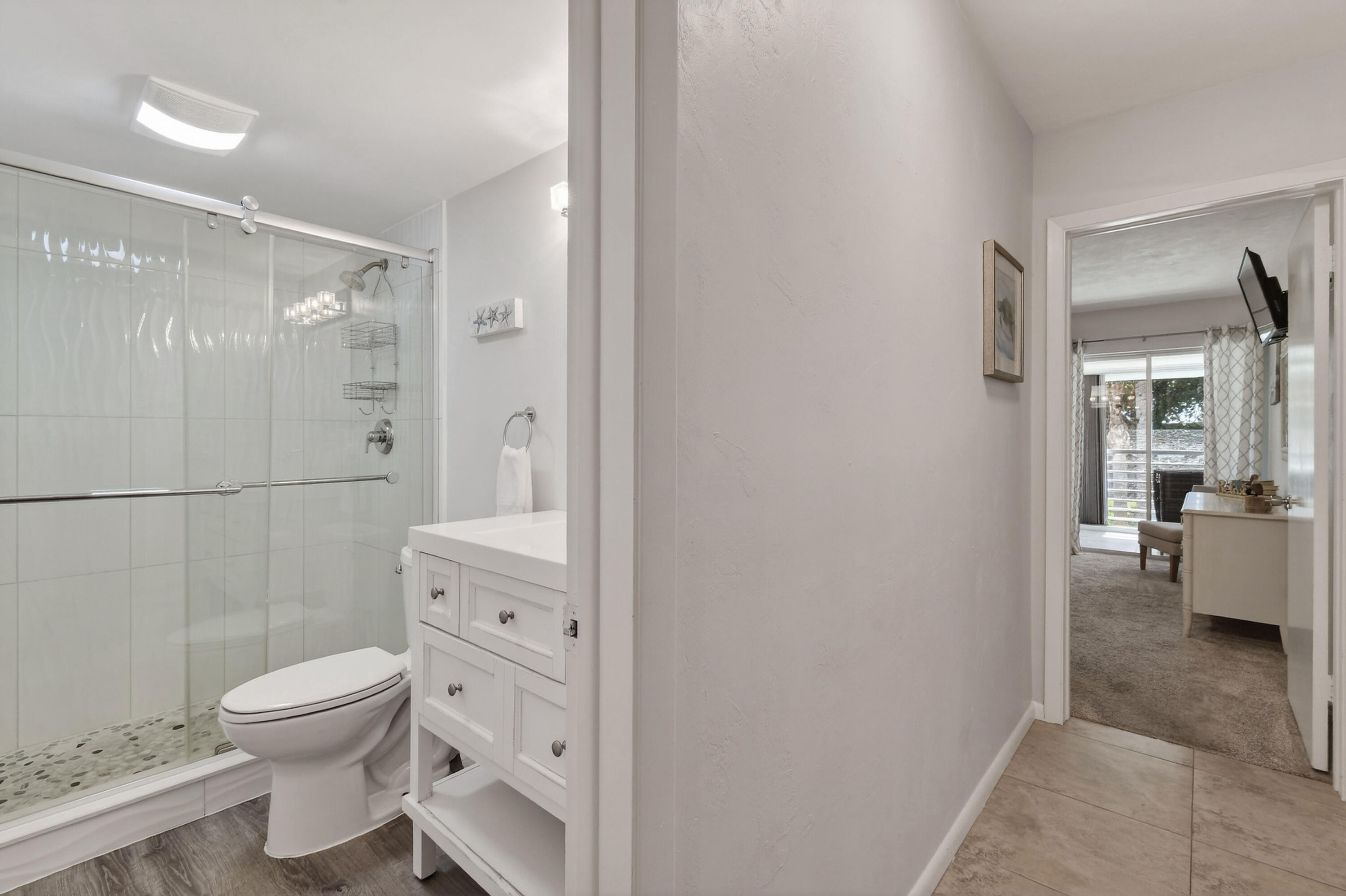 9 Garden #204j, Tequesta FL 33469