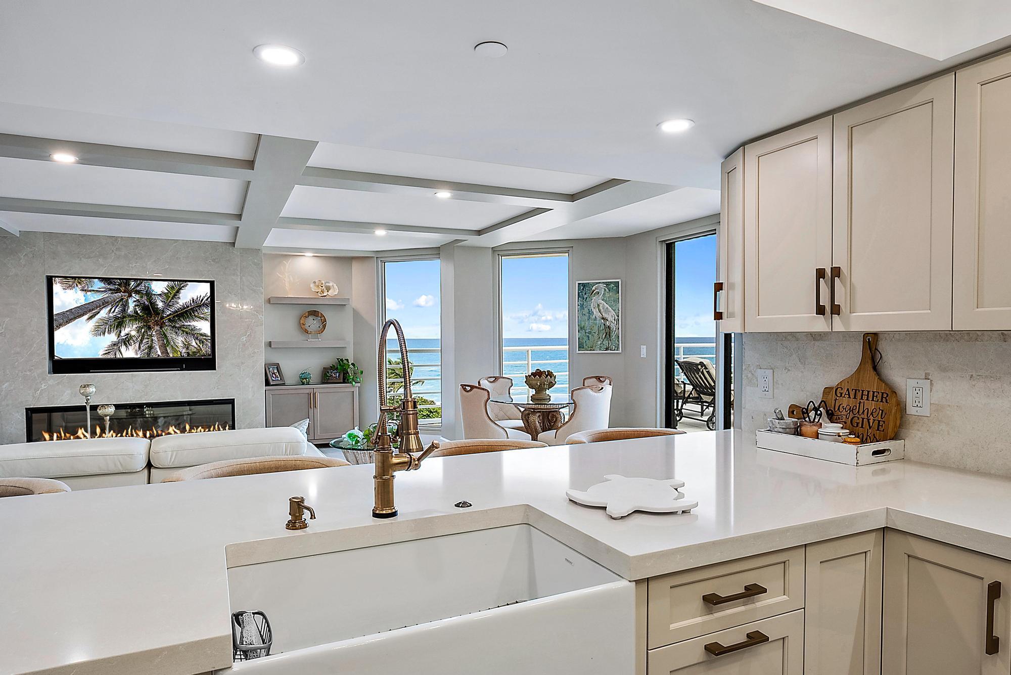 176 Helios #606, Jupiter FL 33477