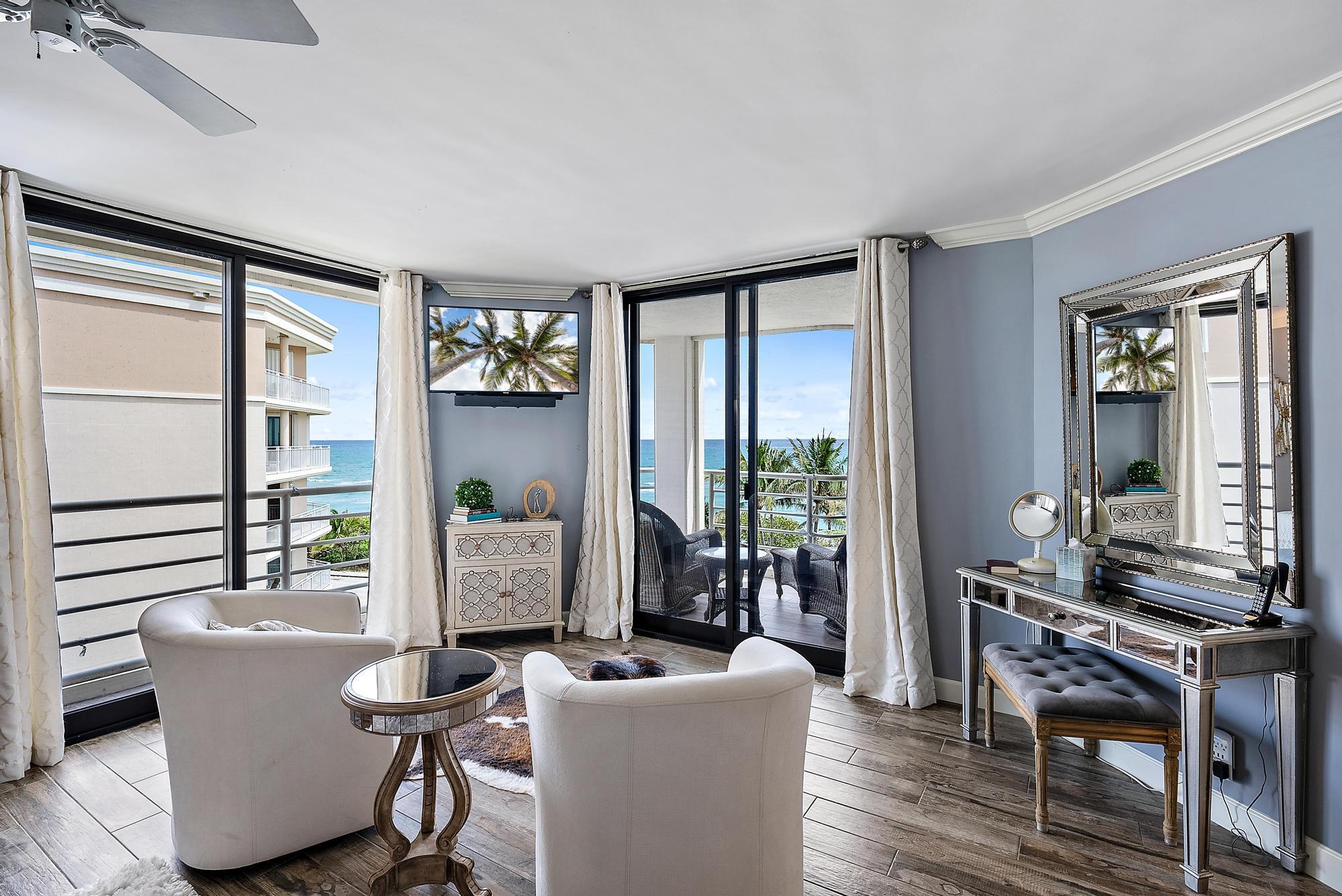 176 Helios #606, Jupiter FL 33477