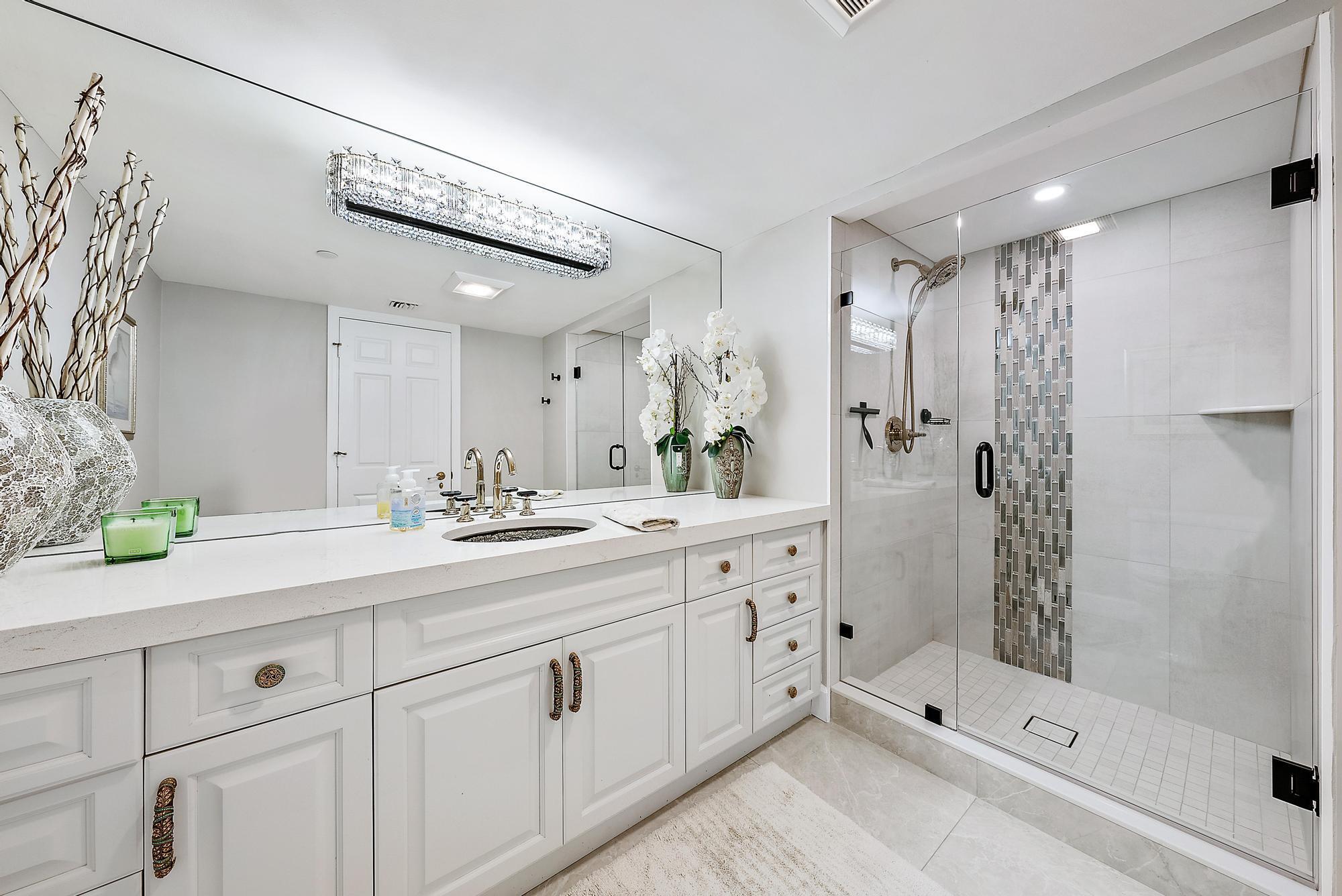 176 Helios #606, Jupiter FL 33477