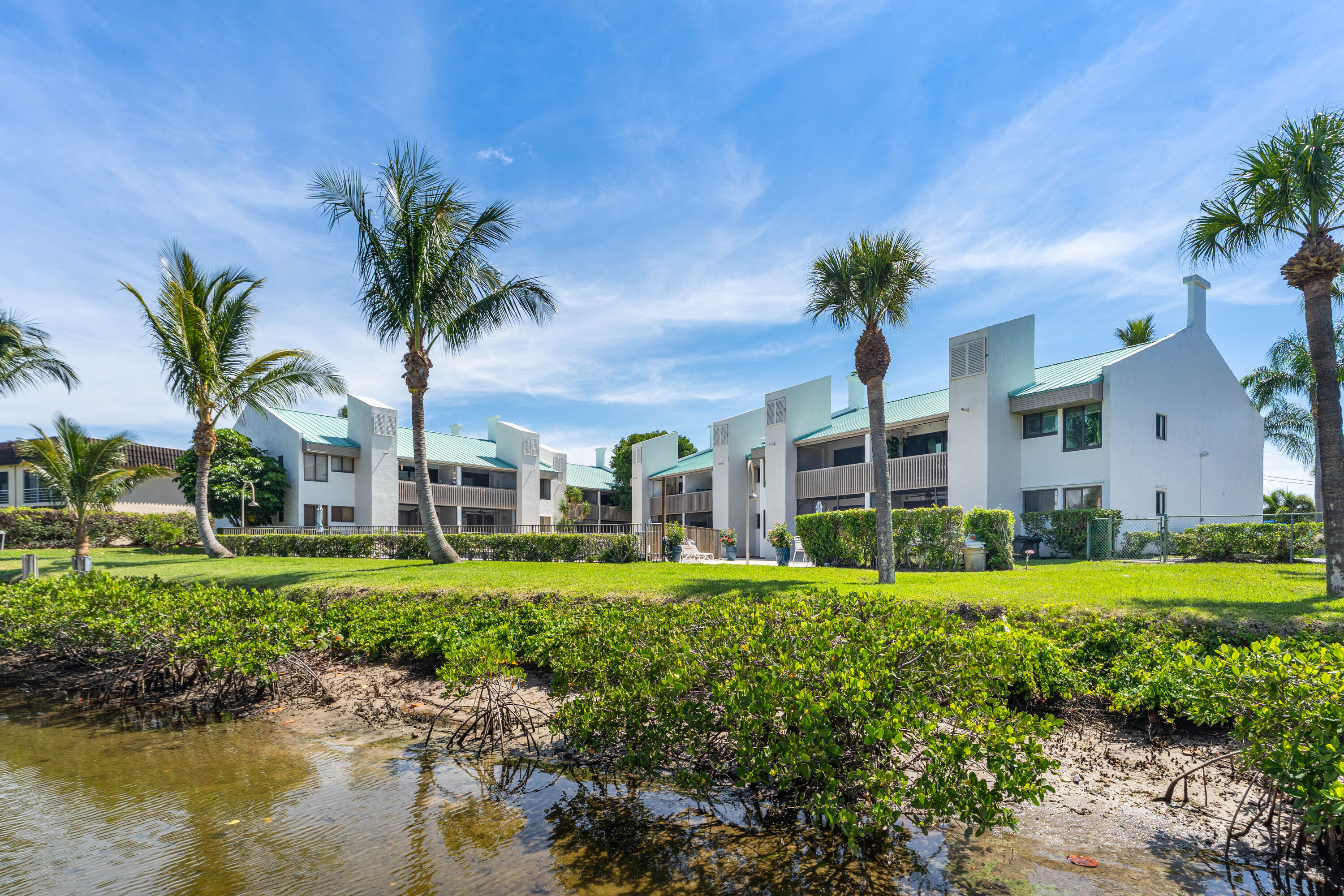 412 Southwind #B2, North Palm Beach FL 33408