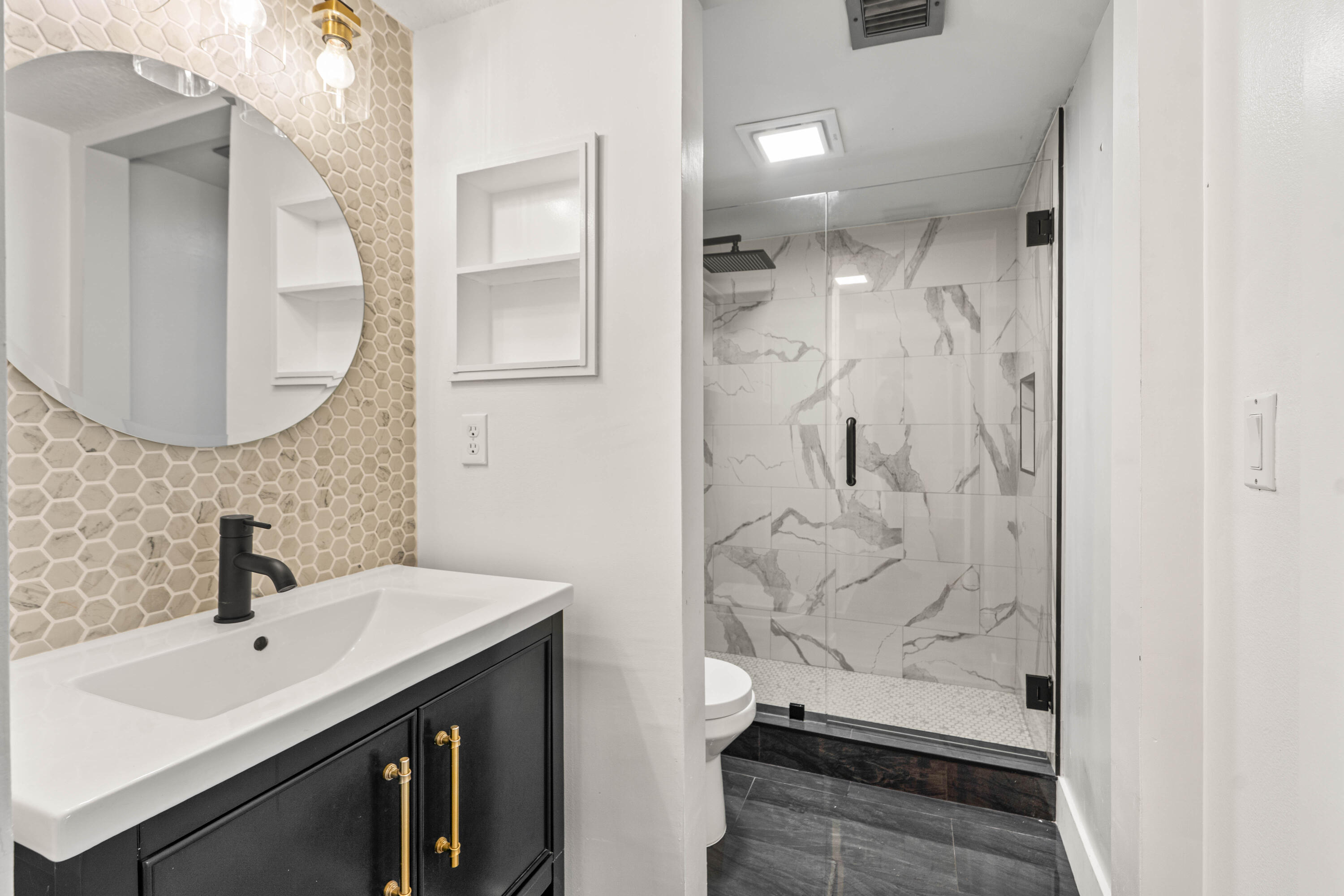 412 Southwind #B2, North Palm Beach FL 33408