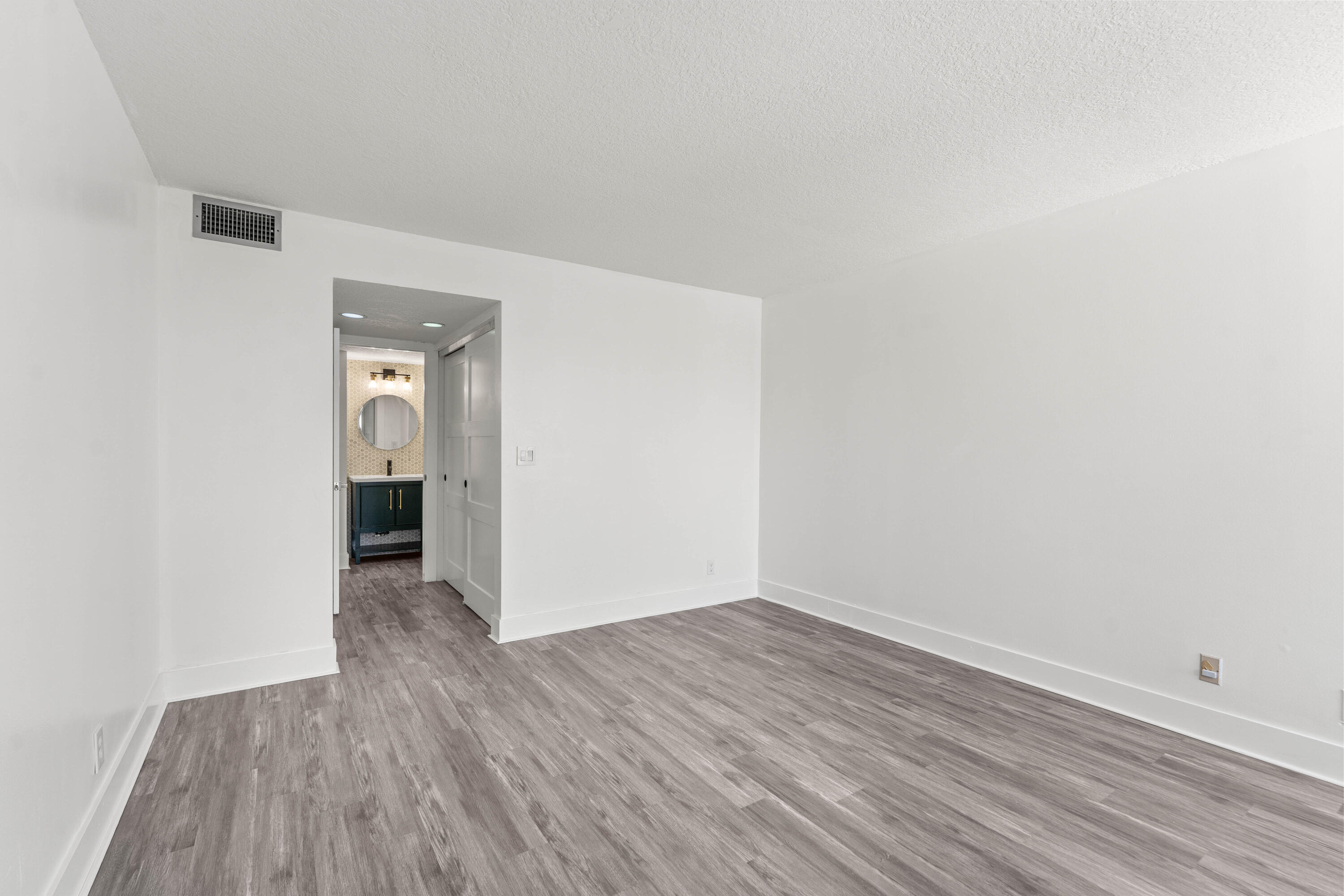 412 Southwind #B2, North Palm Beach FL 33408