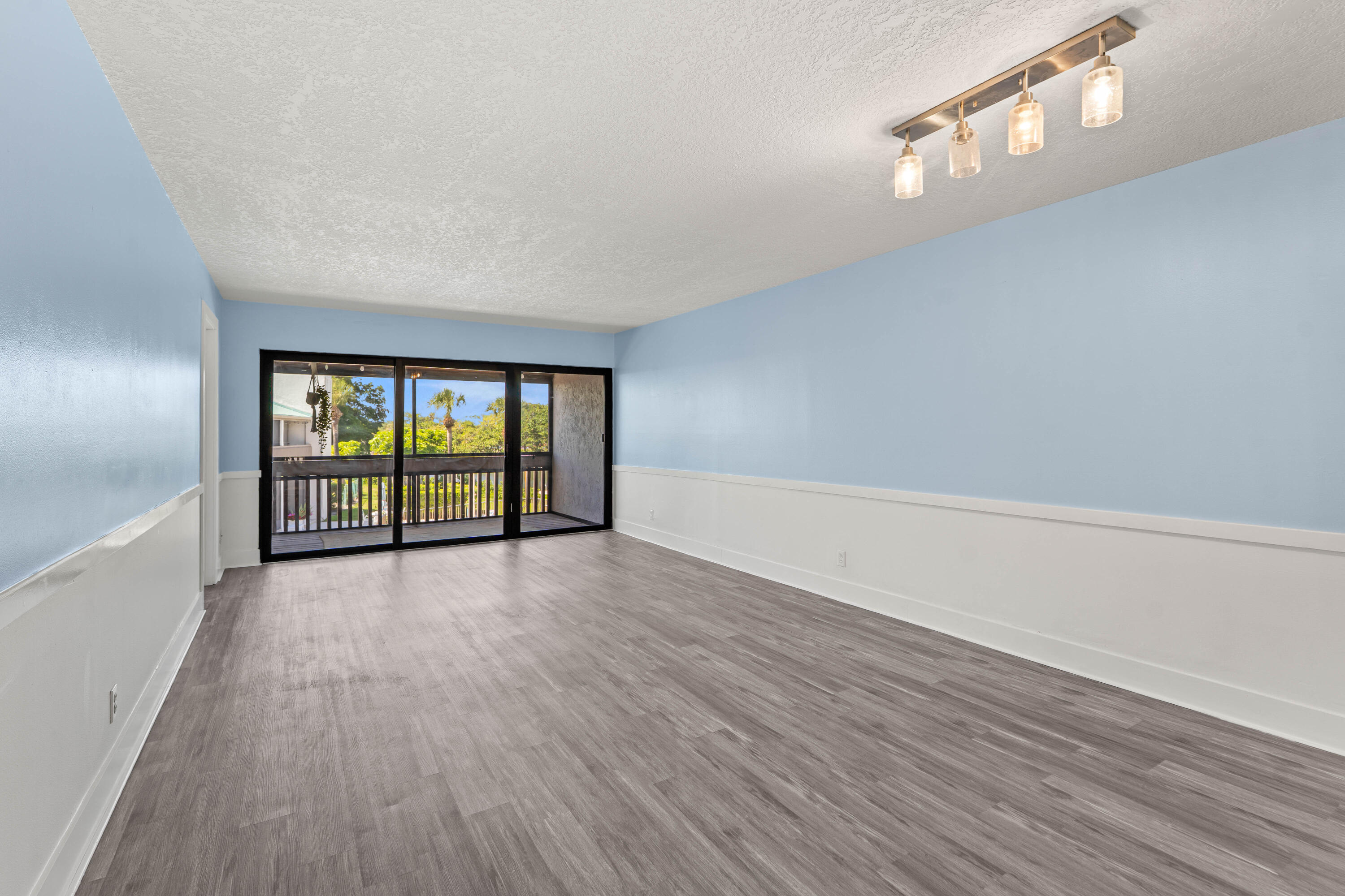 412 Southwind #B2, North Palm Beach FL 33408