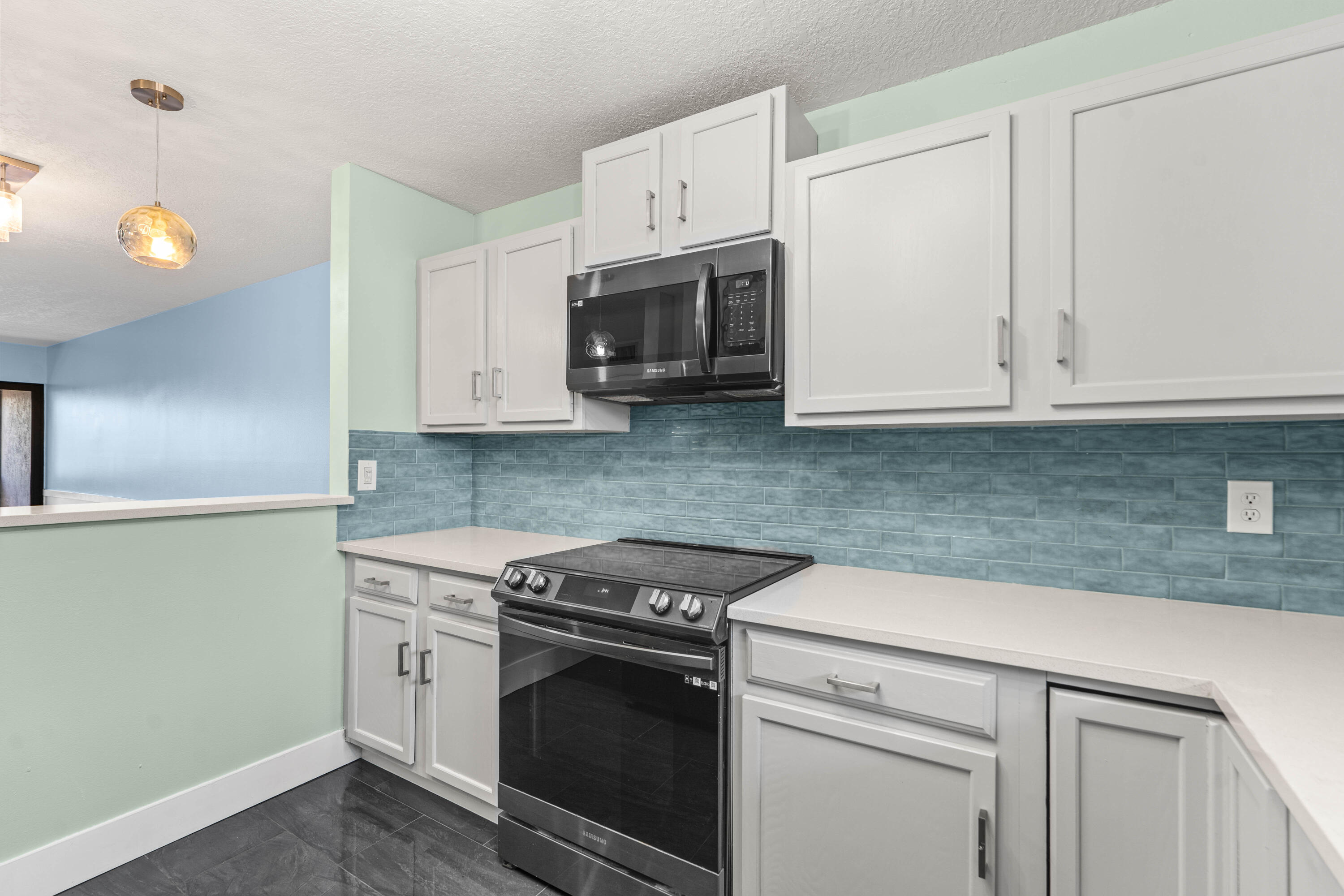 412 Southwind #B2, North Palm Beach FL 33408
