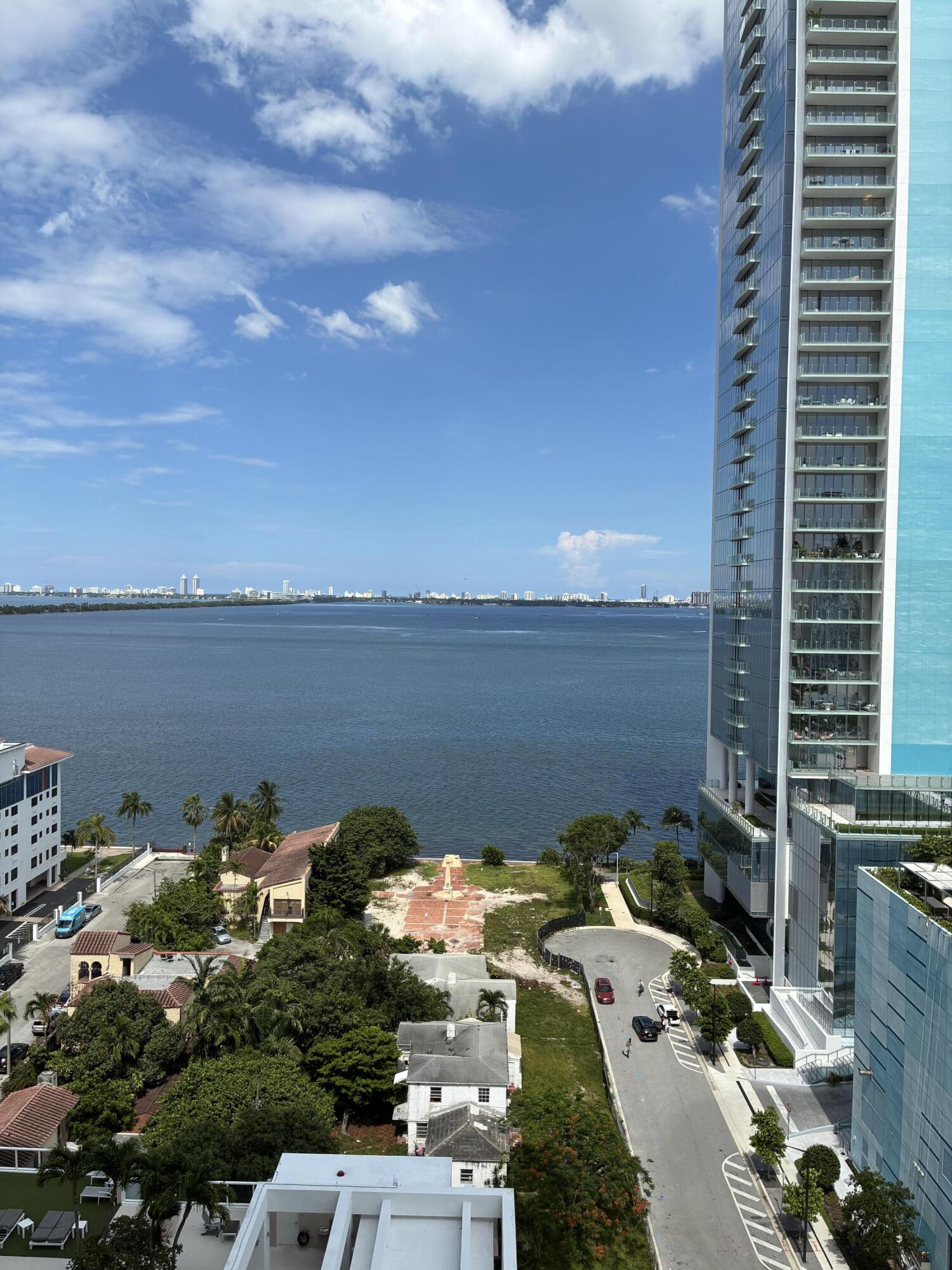 600 NE 27th #1605, Miami FL 33137