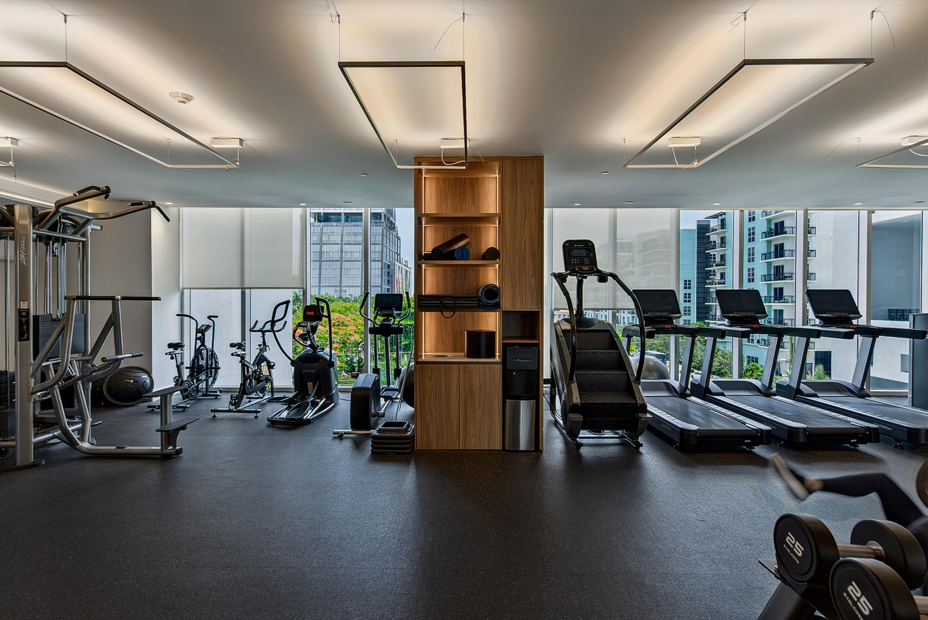 600 NE 27th #1605, Miami FL 33137