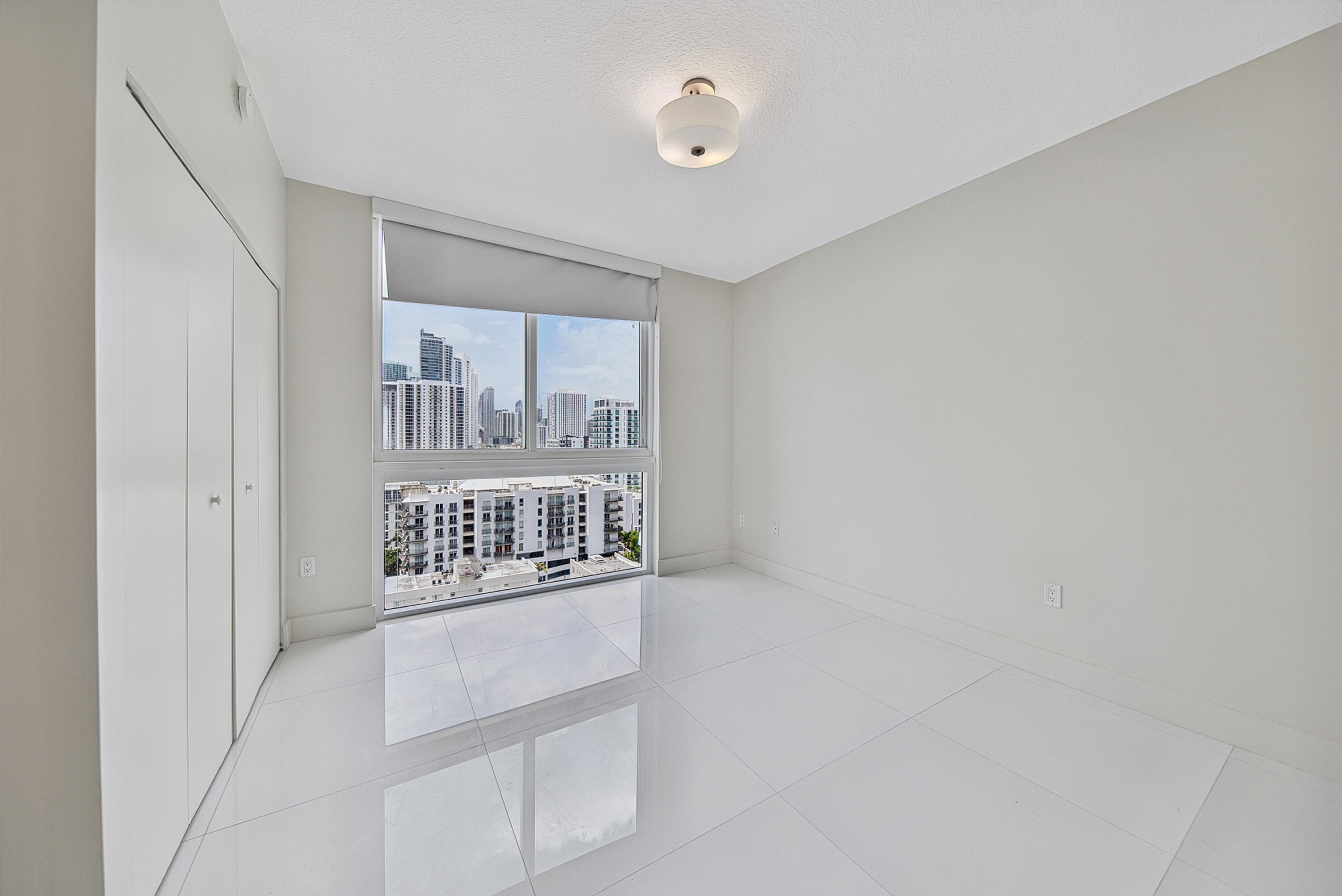 600 NE 27th #1605, Miami FL 33137