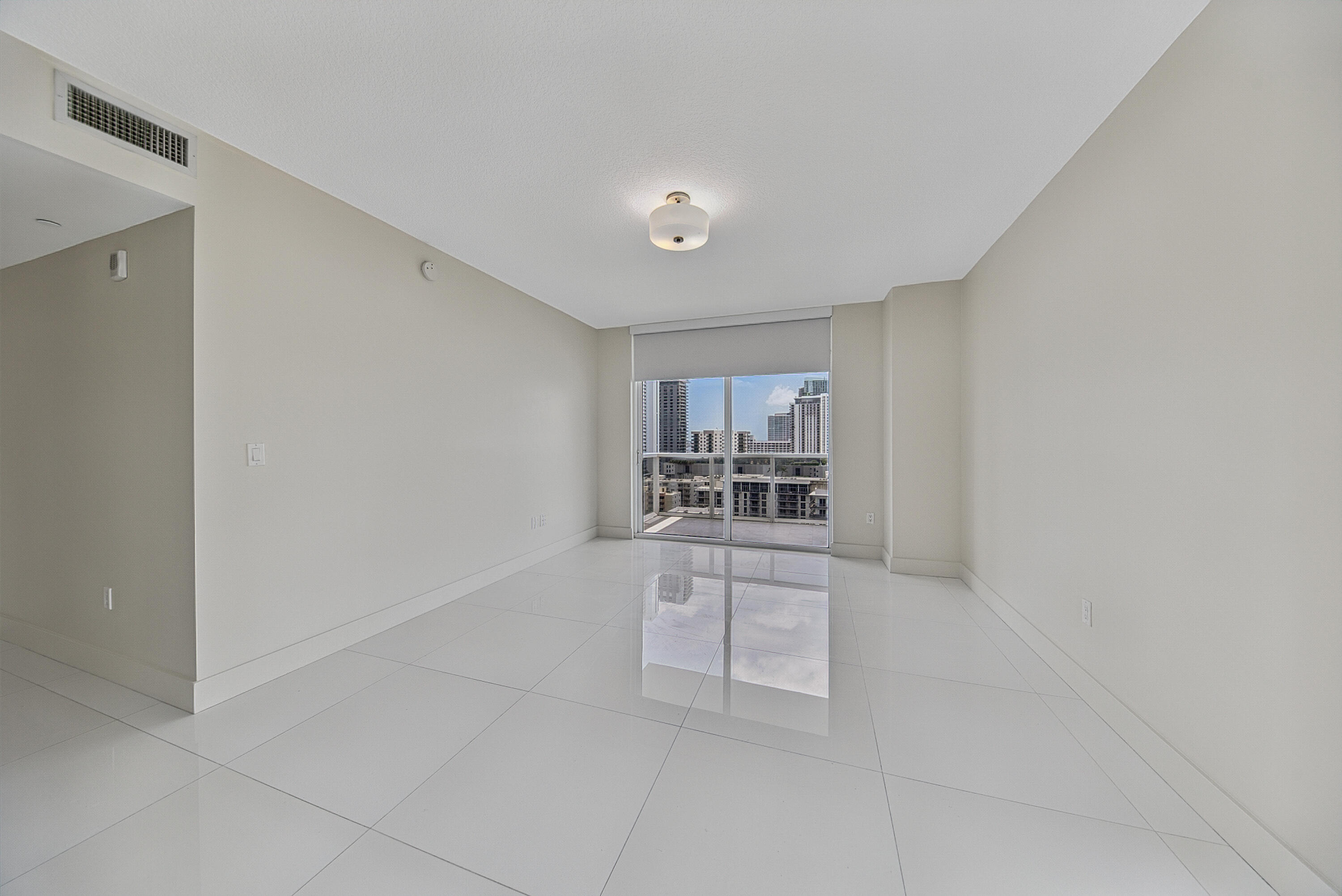 600 NE 27th #1605, Miami FL 33137