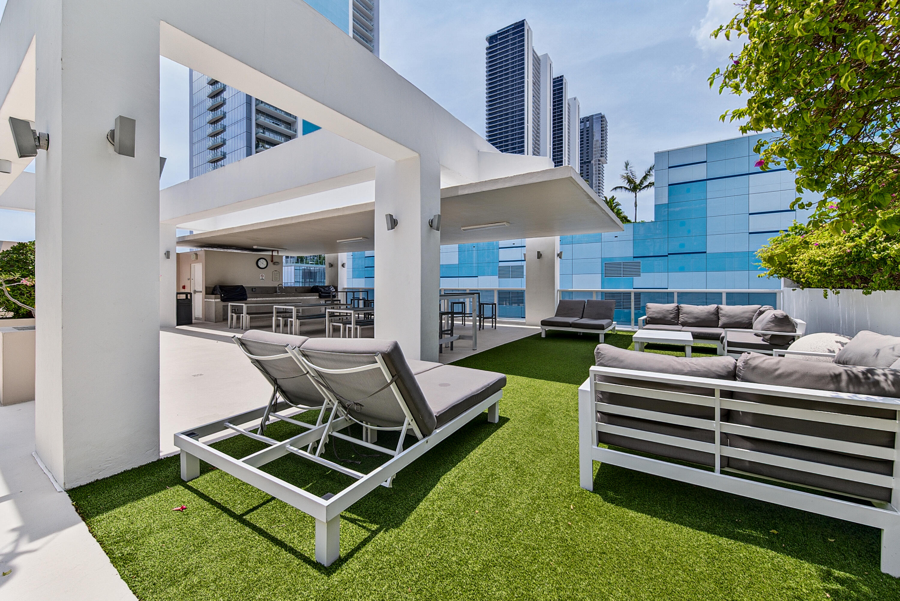 600 NE 27th #1605, Miami FL 33137