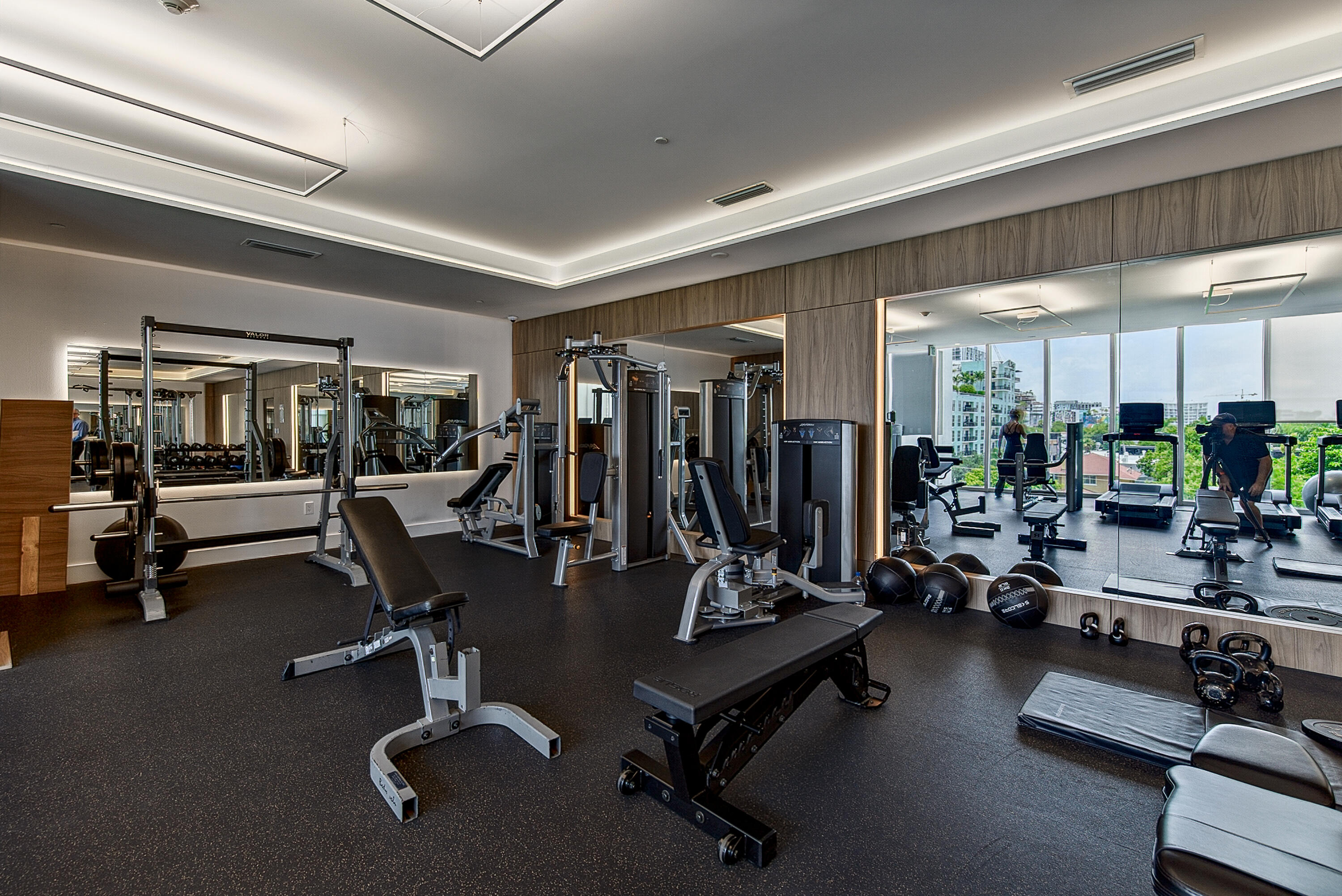 600 NE 27th #1605, Miami FL 33137