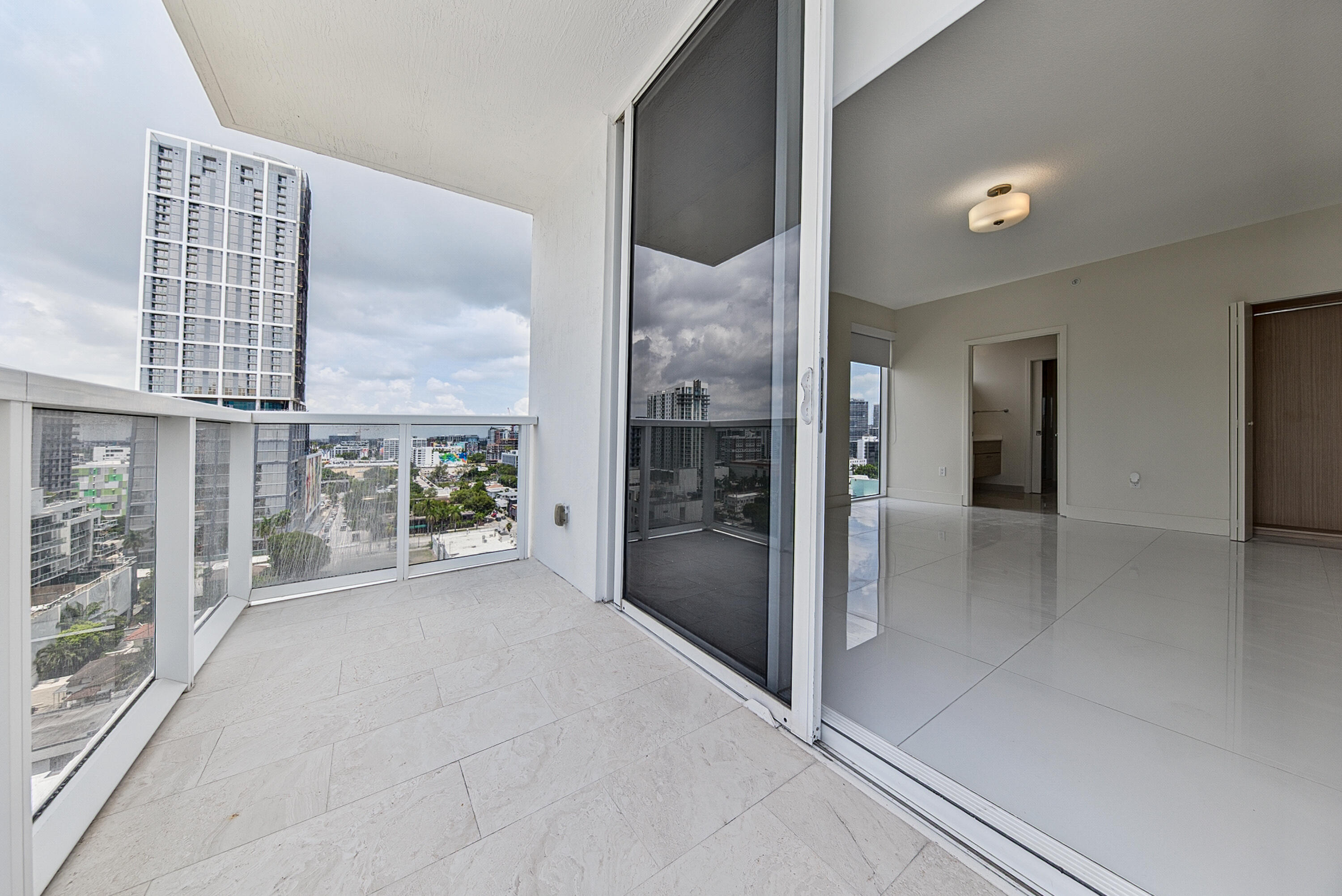 600 NE 27th #1605, Miami FL 33137