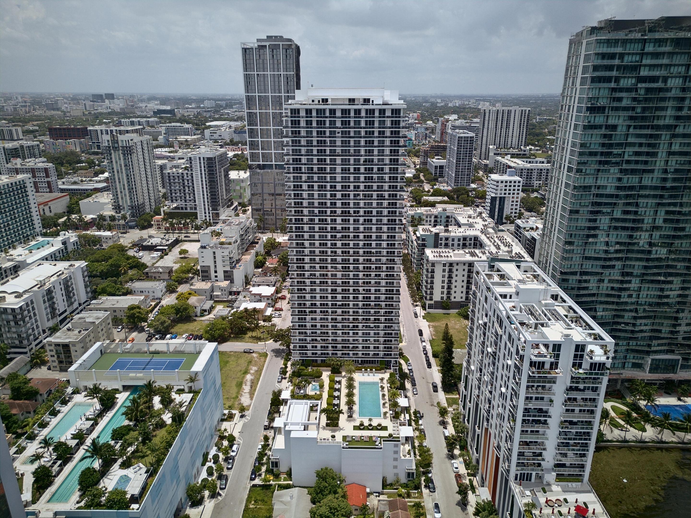600 NE 27th #1605, Miami FL 33137