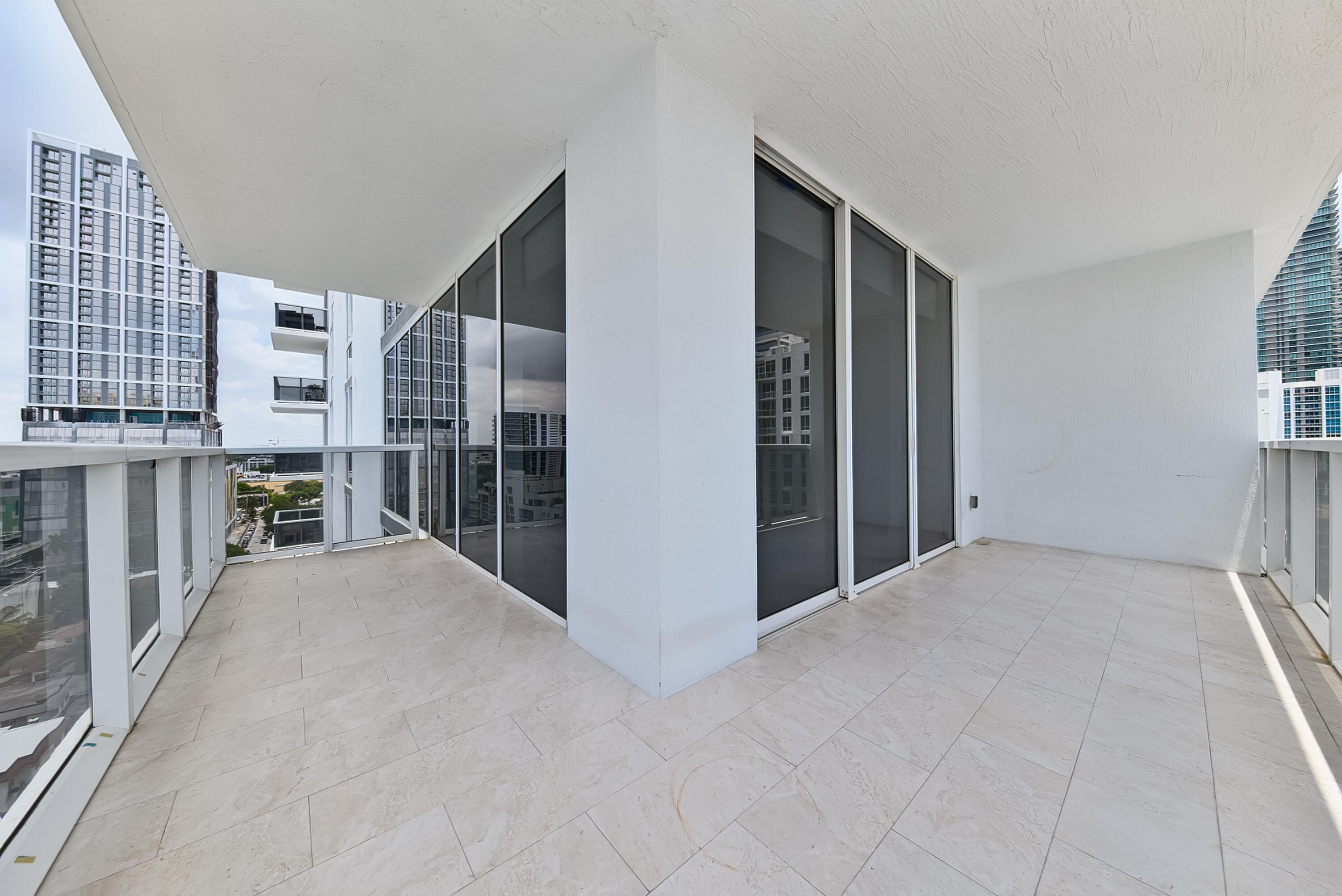 600 NE 27th #1605, Miami FL 33137