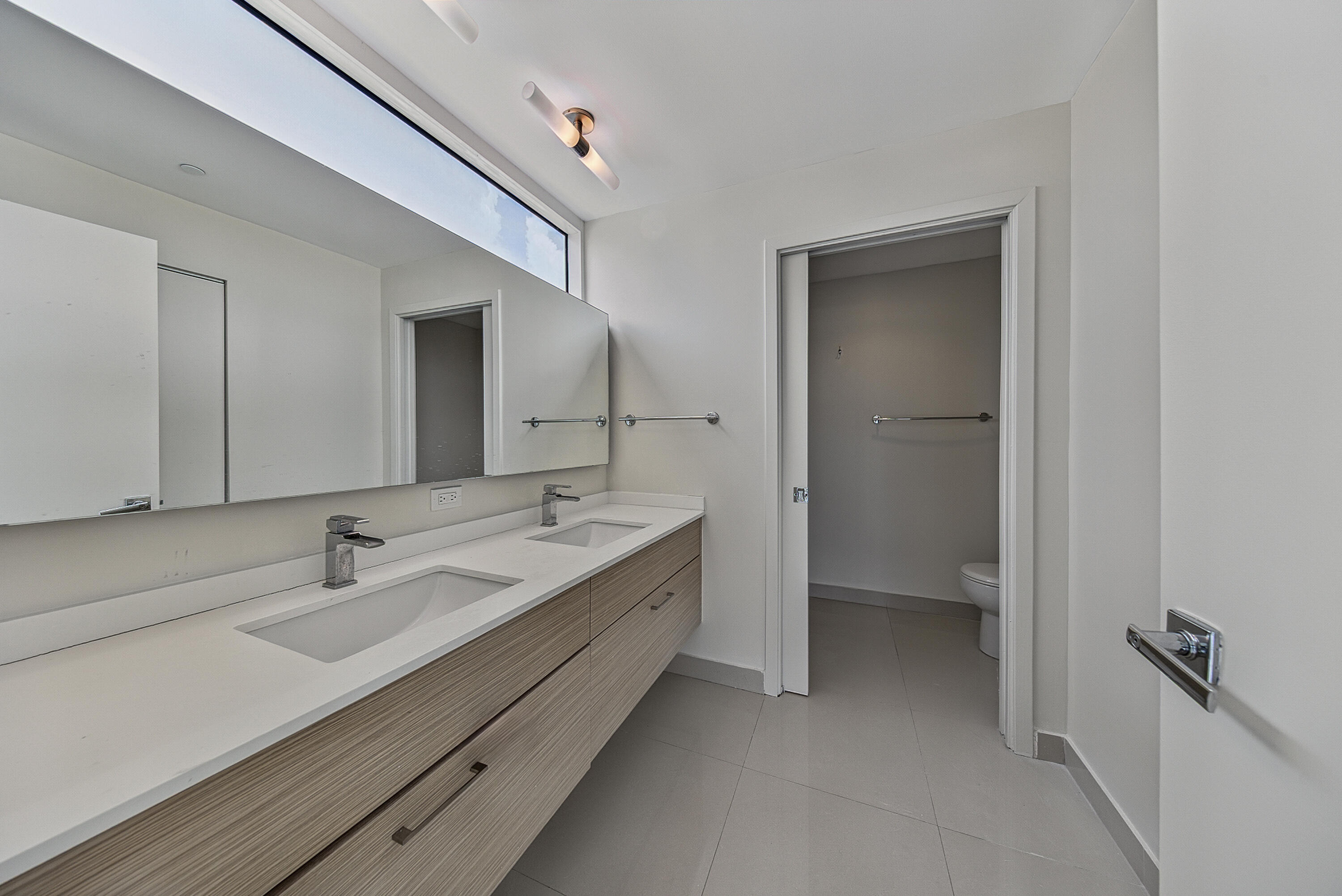 600 NE 27th #1605, Miami FL 33137