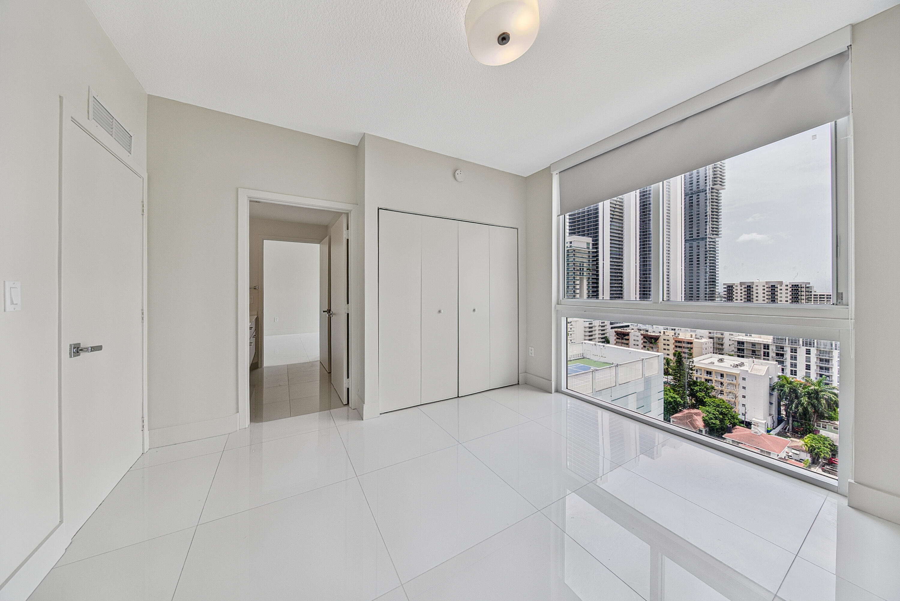 600 NE 27th #1605, Miami FL 33137