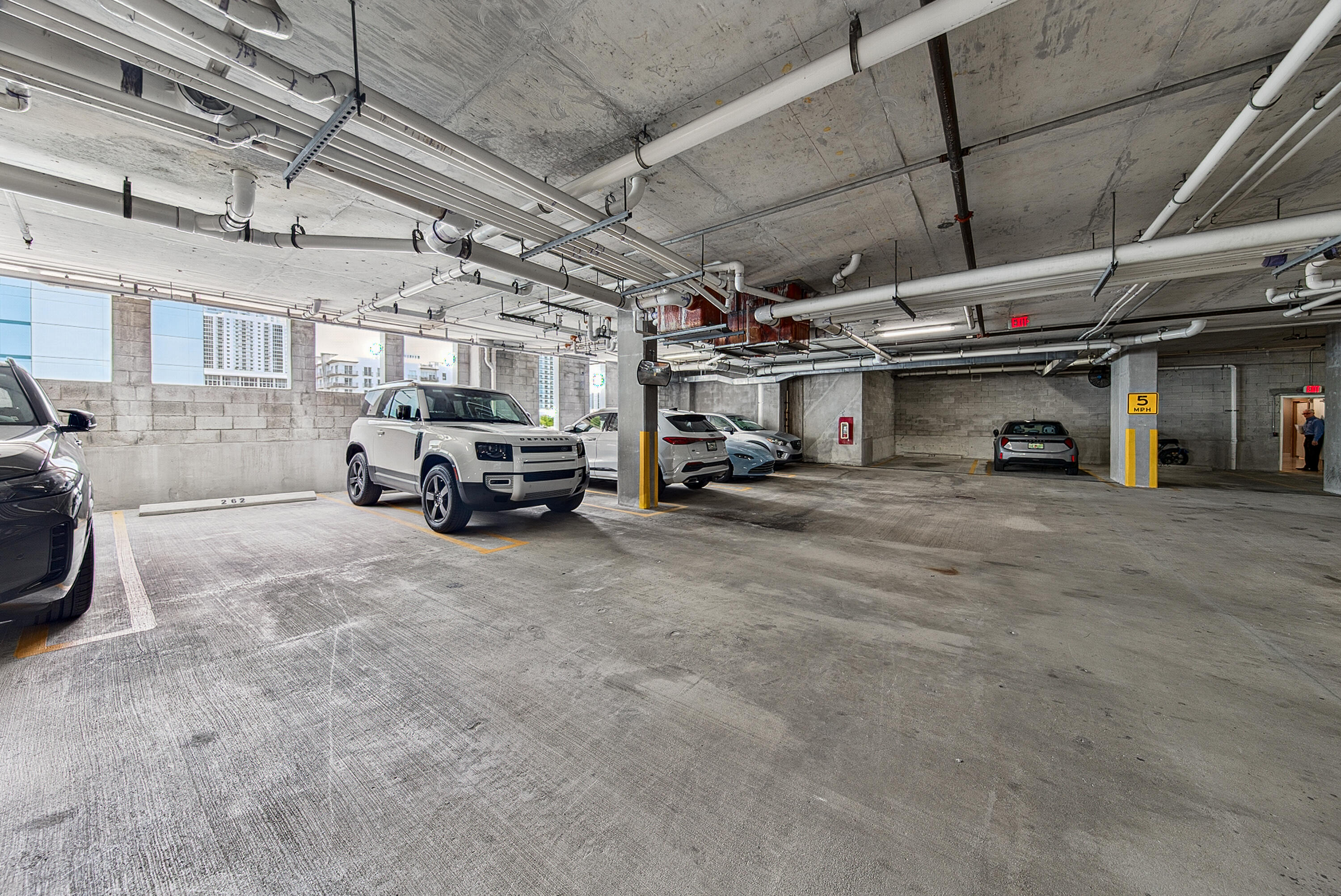 600 NE 27th #1605, Miami FL 33137