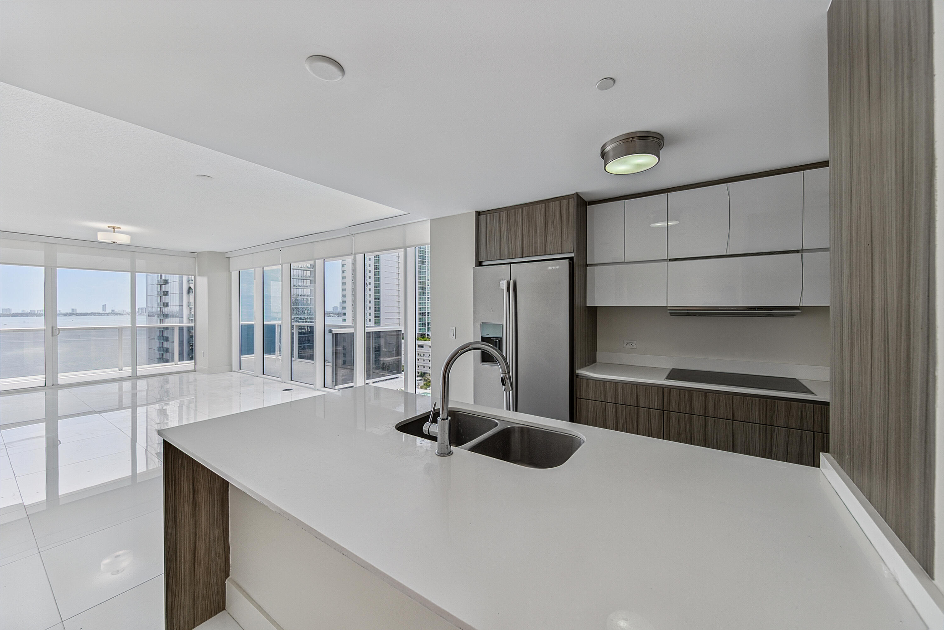 600 NE 27th #1605, Miami FL 33137