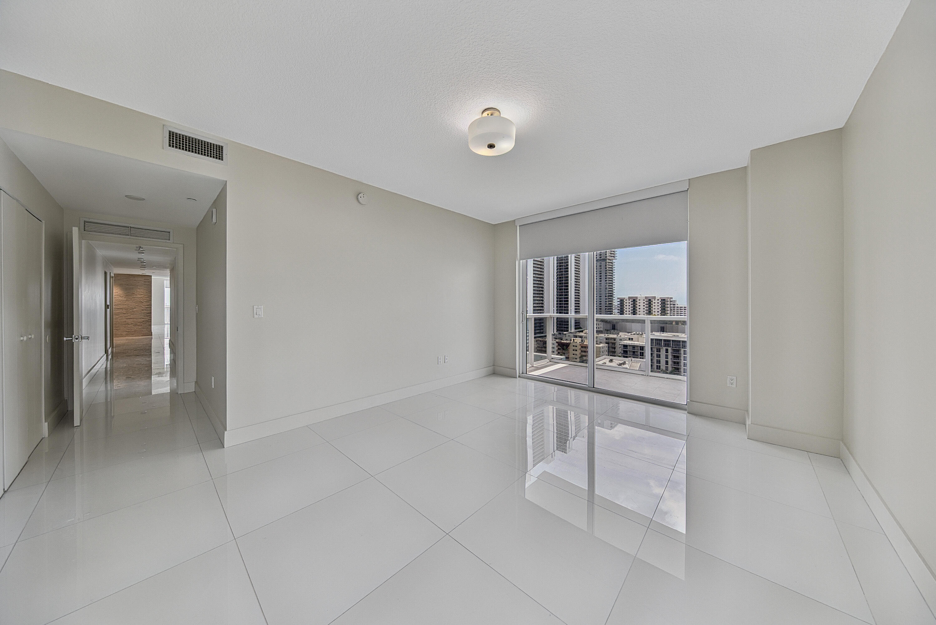 600 NE 27th #1605, Miami FL 33137
