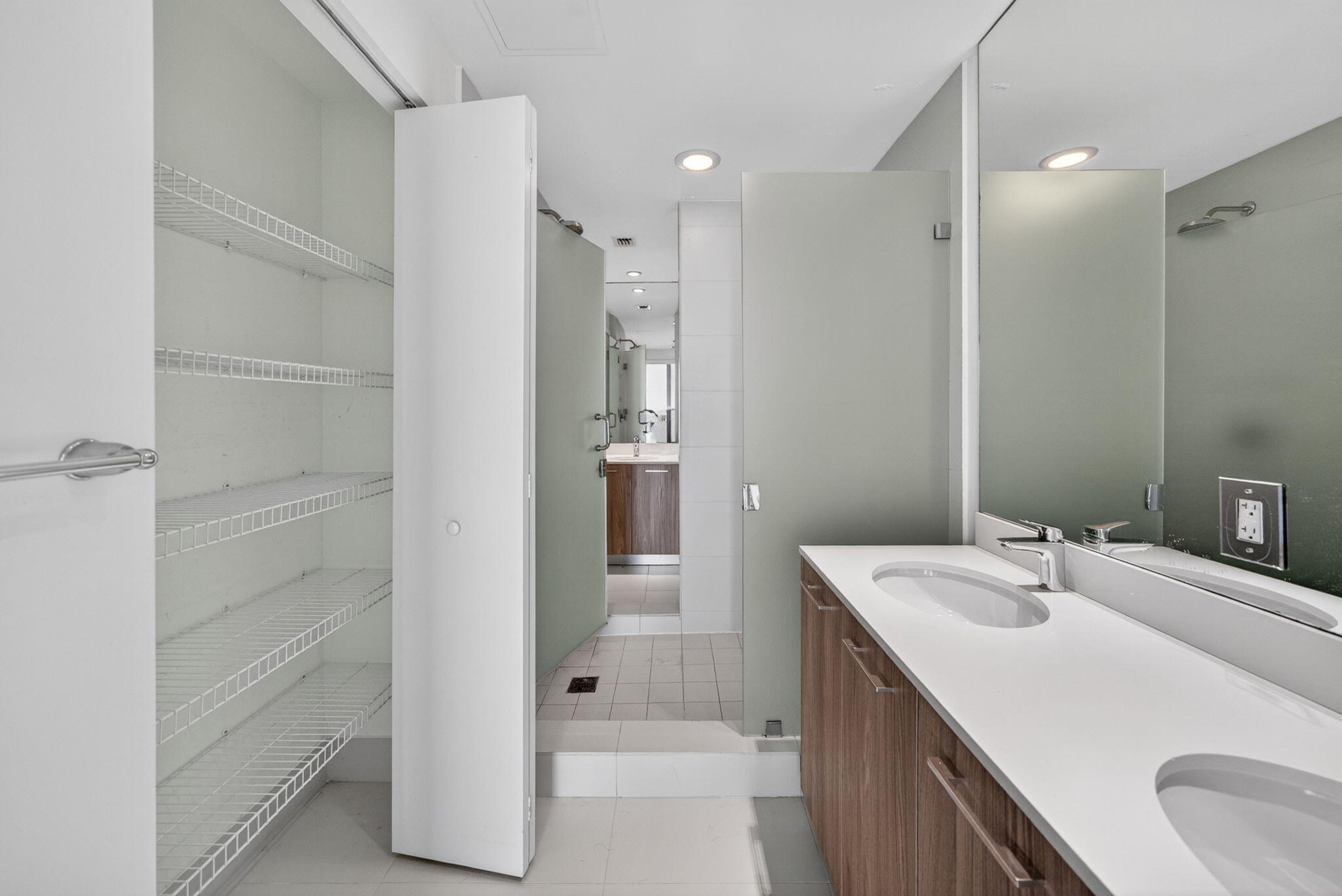501 NE 31 ##3305, Miami FL 33137