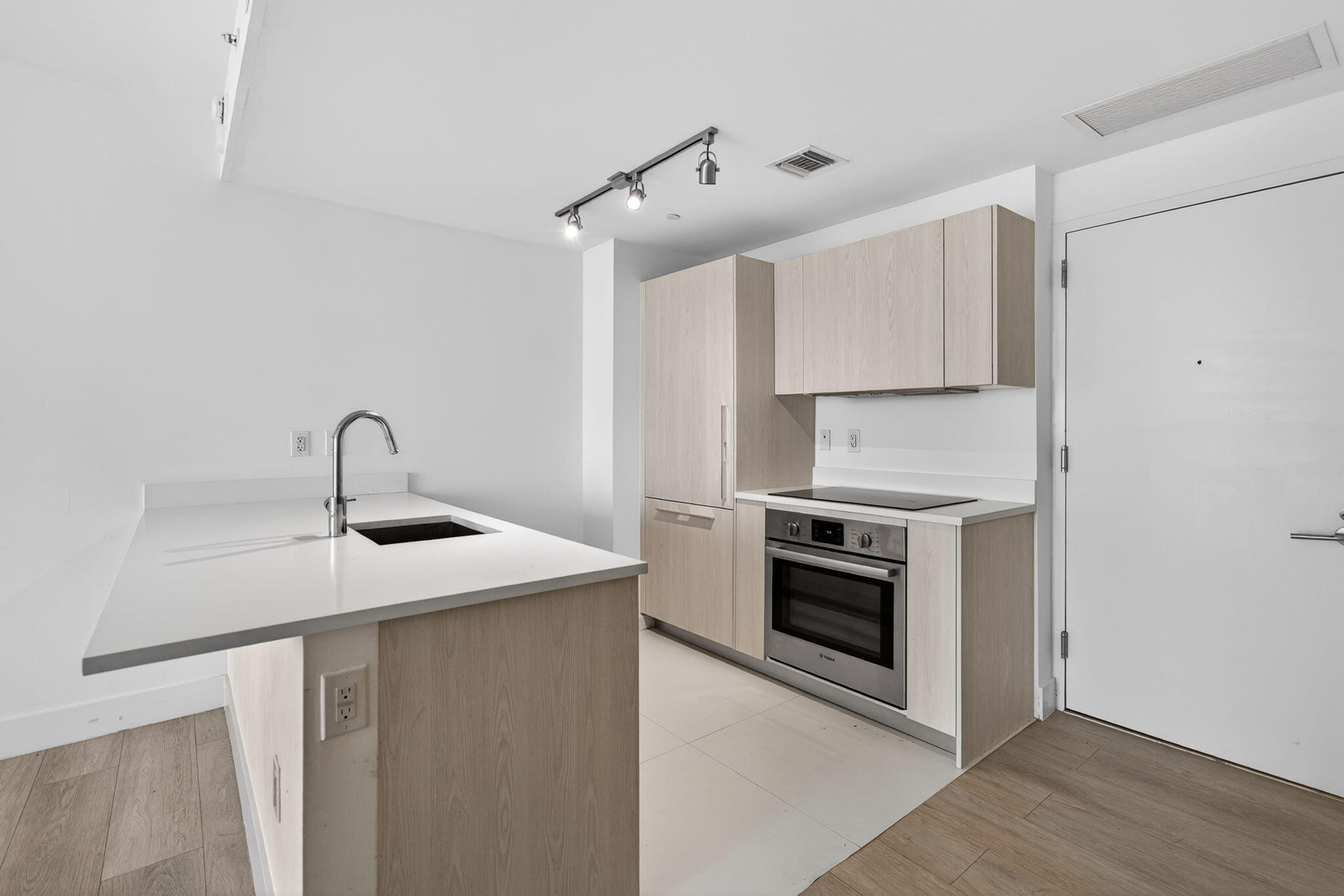 501 NE 31 ##3305, Miami FL 33137