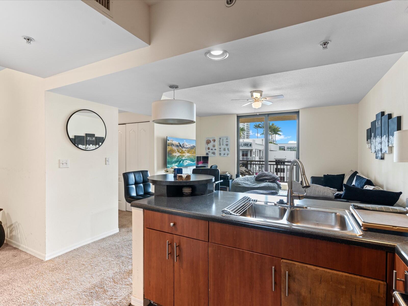 100 N Federal #736, Fort Lauderdale FL 33301