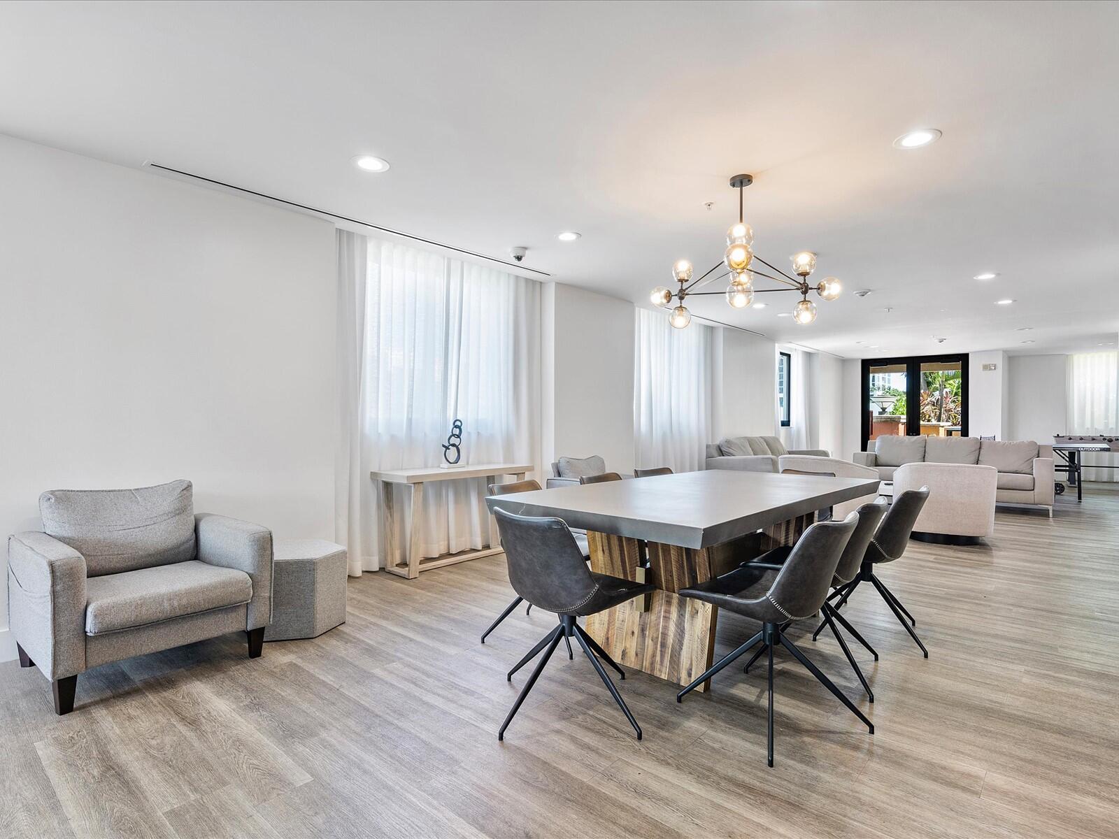 100 N Federal #736, Fort Lauderdale FL 33301