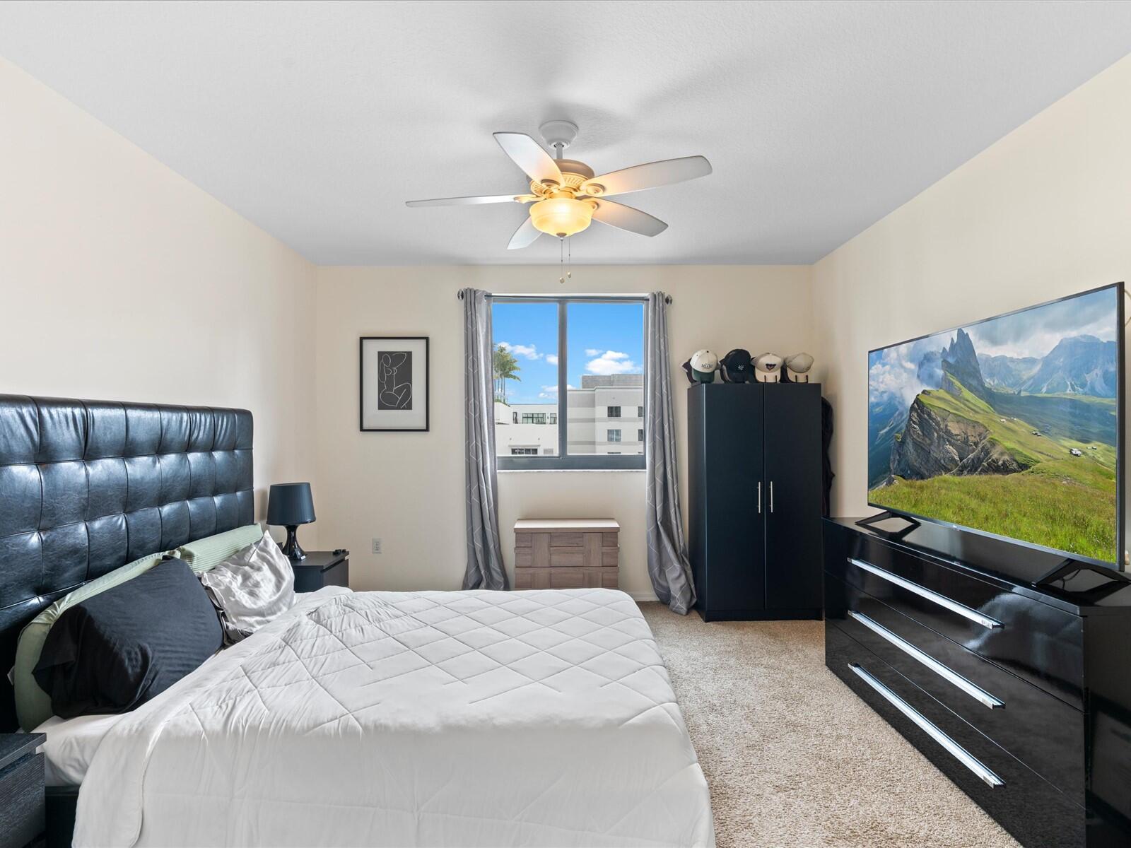 100 N Federal #736, Fort Lauderdale FL 33301