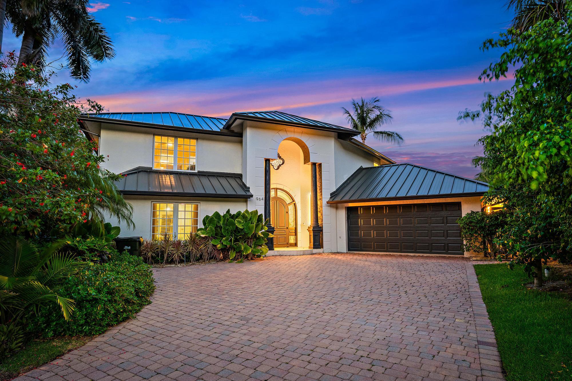 964 Eve, Delray Beach FL 33483