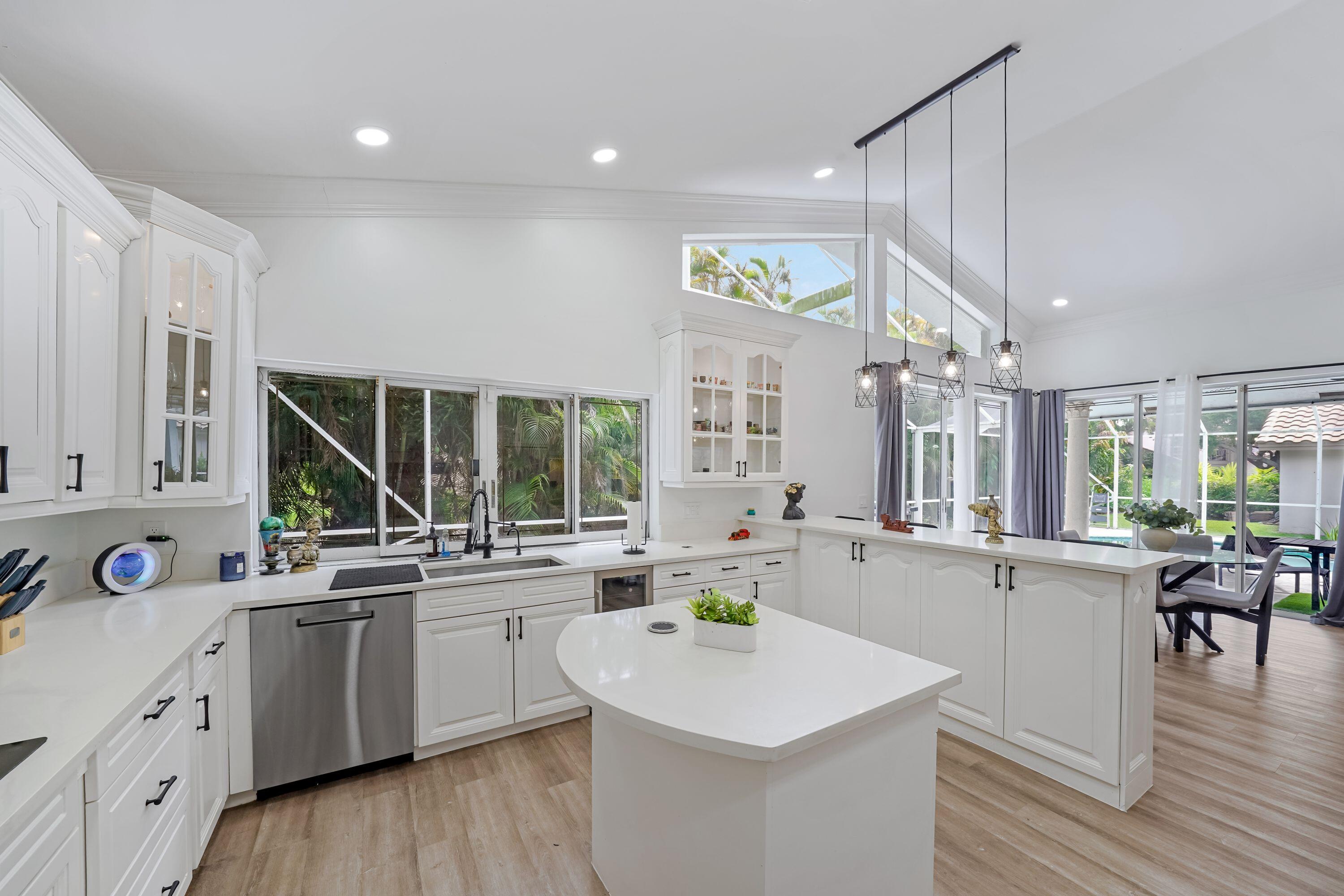 12499 Classic, Coral Springs FL 33071