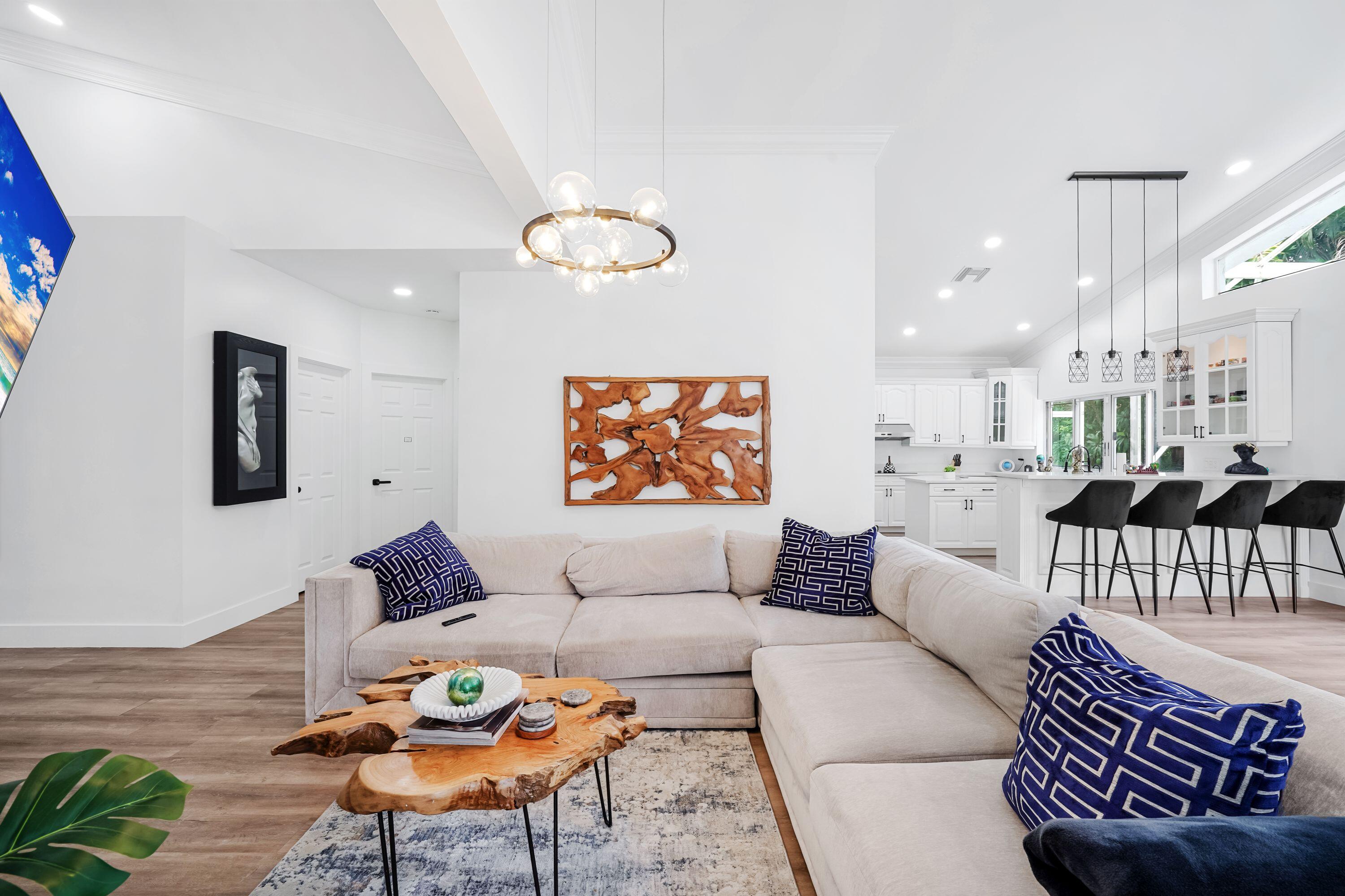 12499 Classic, Coral Springs FL 33071