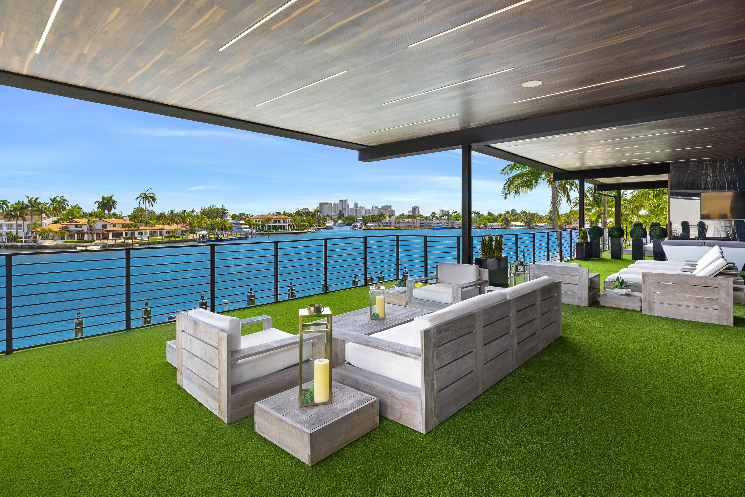733 Middle River, Fort Lauderdale FL 33304
