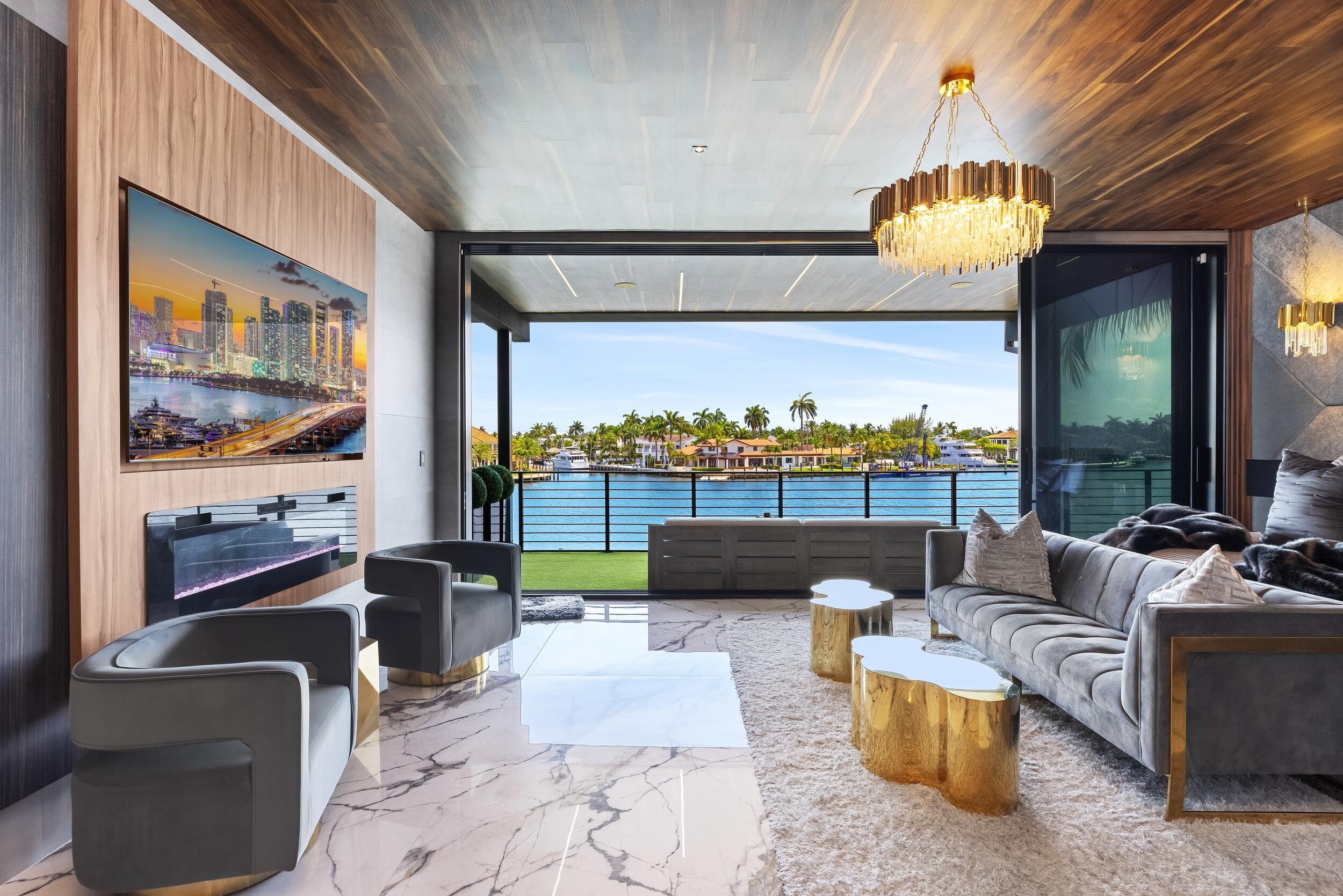733 Middle River, Fort Lauderdale FL 33304