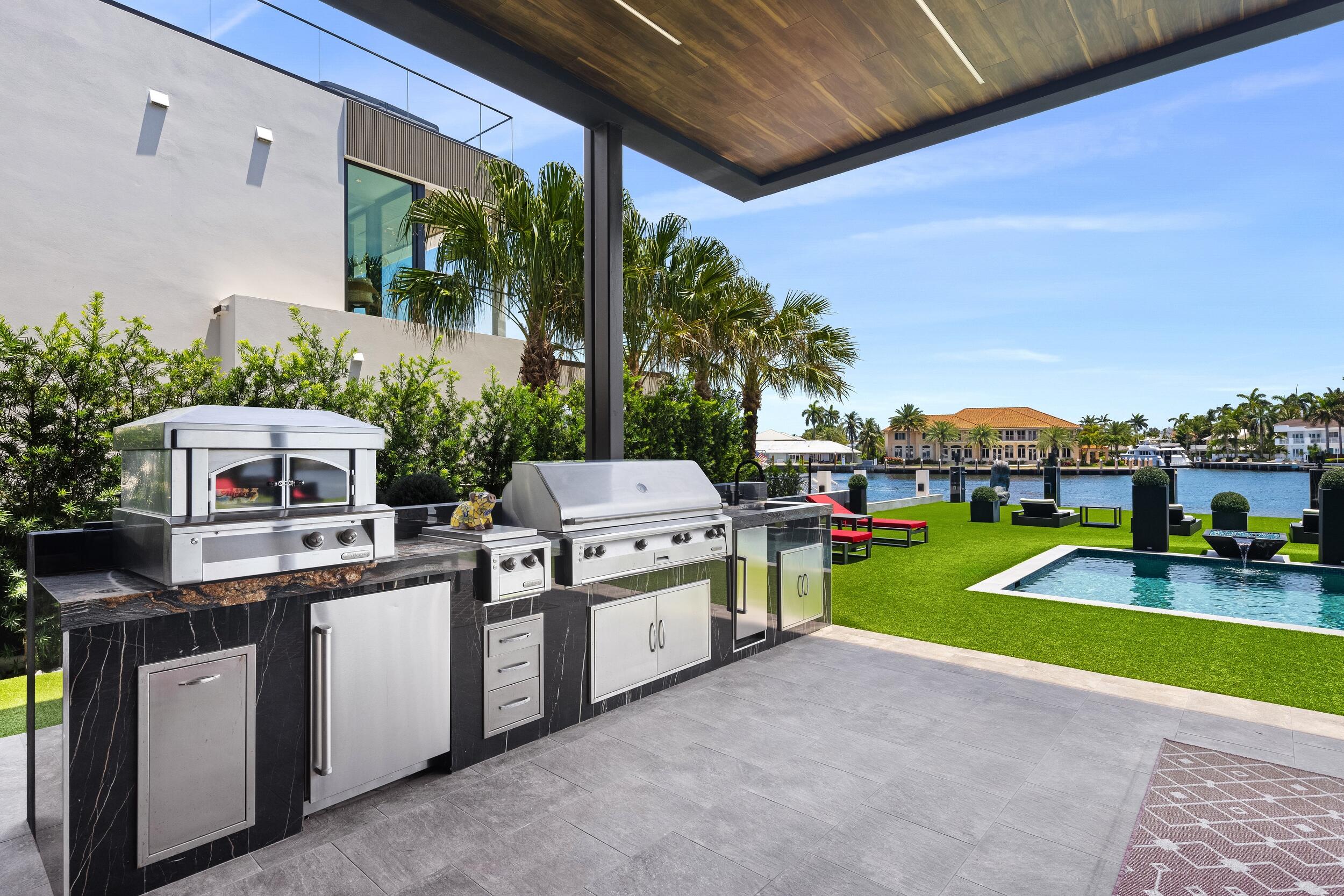 733 Middle River, Fort Lauderdale FL 33304